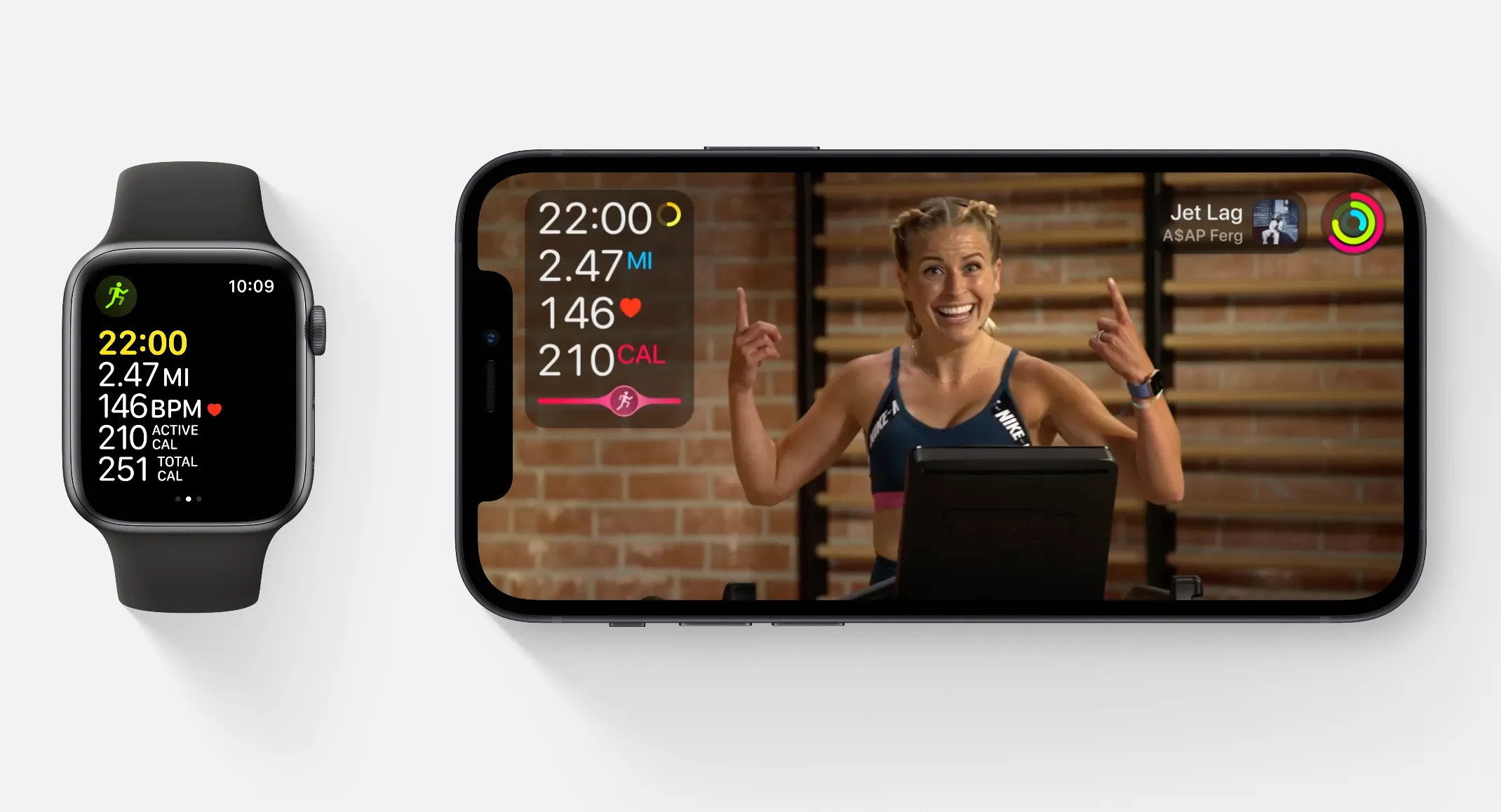 Apple Fitness+ đang chạy trên Apple Watch và iPhone.