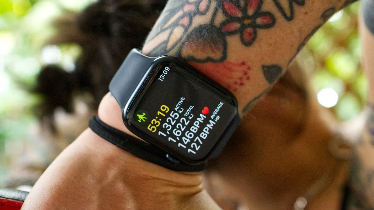 Bài tập Luyện sức mạnh truyền thống (Traditional Strength Training) trên Apple Watch Series 8.