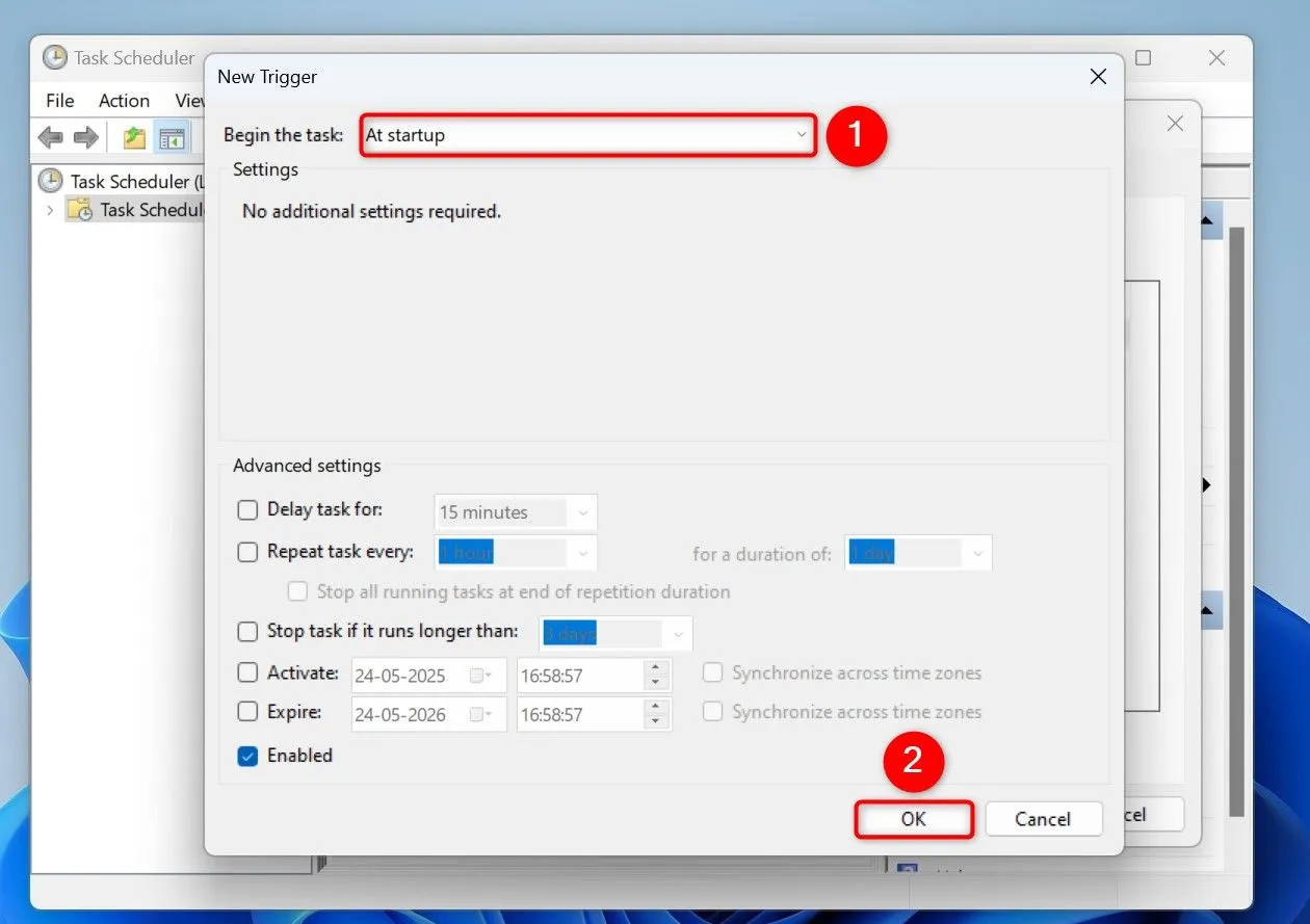 Cấu hình trình kích hoạt (Trigger) để tác vụ dọn dẹp file tạm chạy khi Windows khởi động