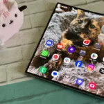 Giao diện màn hình gập bên trong Samsung Galaxy Z Fold 6