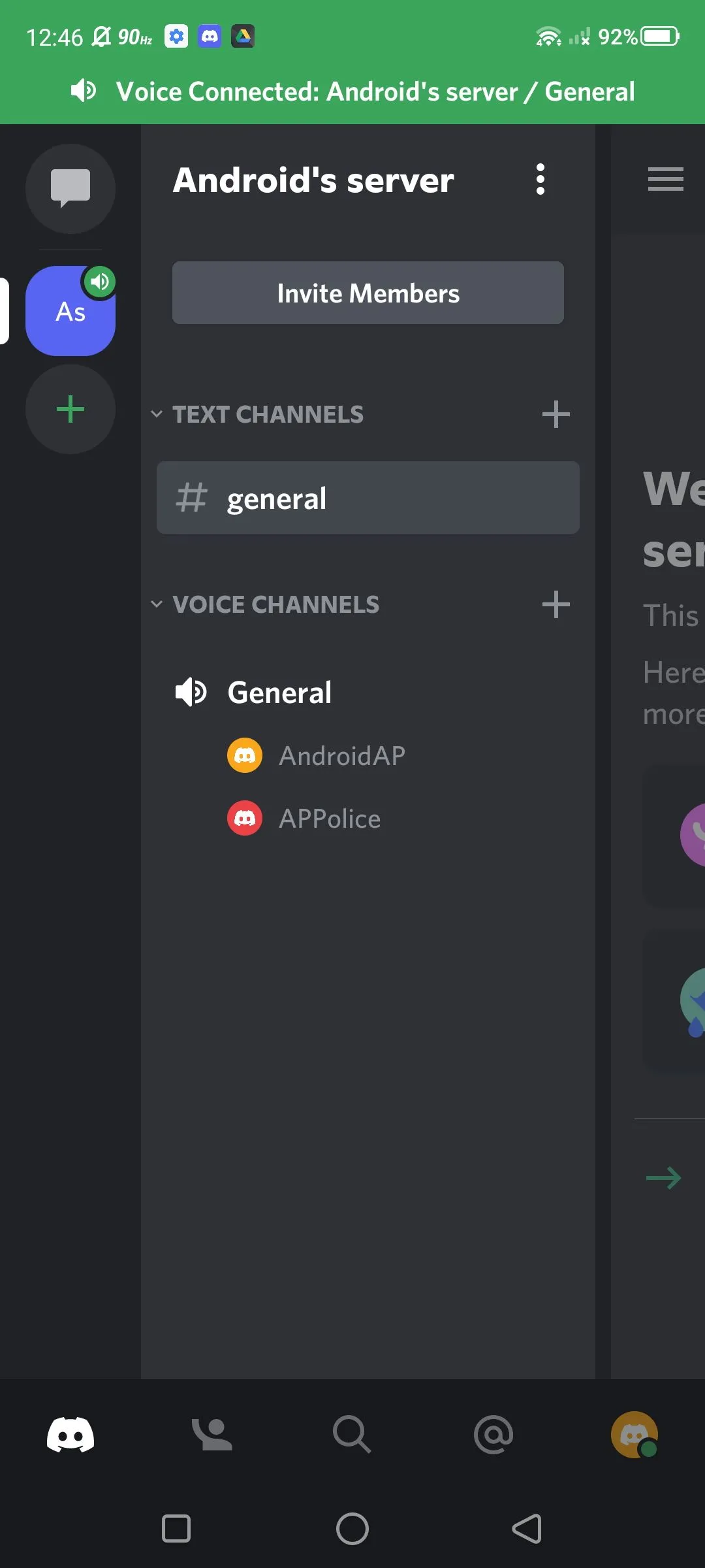 Giao diện người dùng Discord mobile sau khi đã tắt tiếng một thành viên trong kênh thoại.