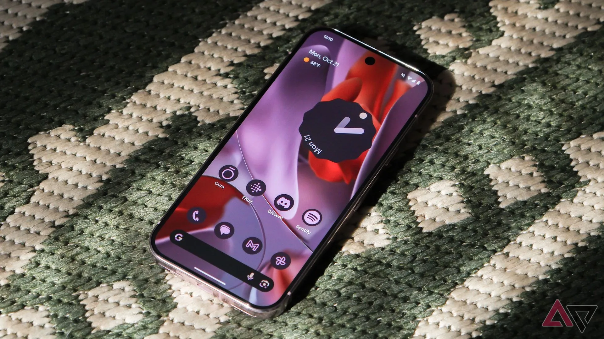 Google Pixel 9 Pro, minh họa thiết bị tiền nhiệm của dòng Pixel 10 sắp ra mắt.