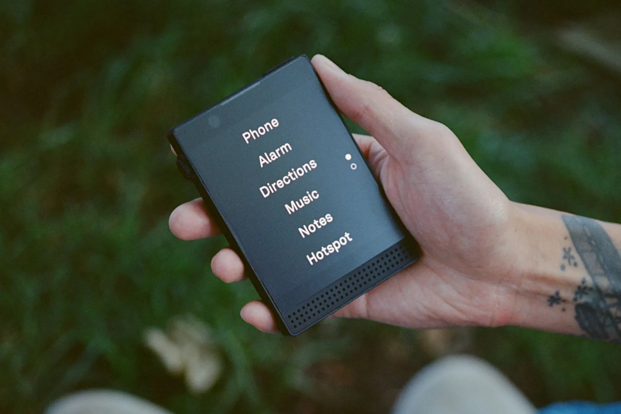 Hình ảnh chiếc điện thoại tối giản Light Phone 3.