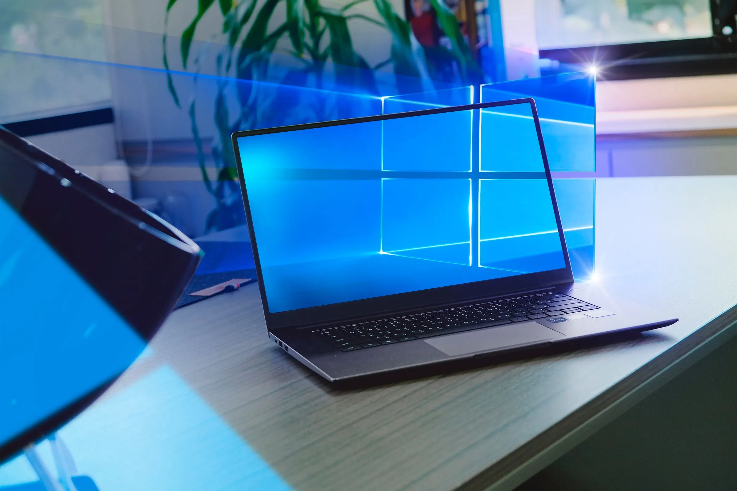Laptop chạy Windows 11 với cổng kết nối USB-C