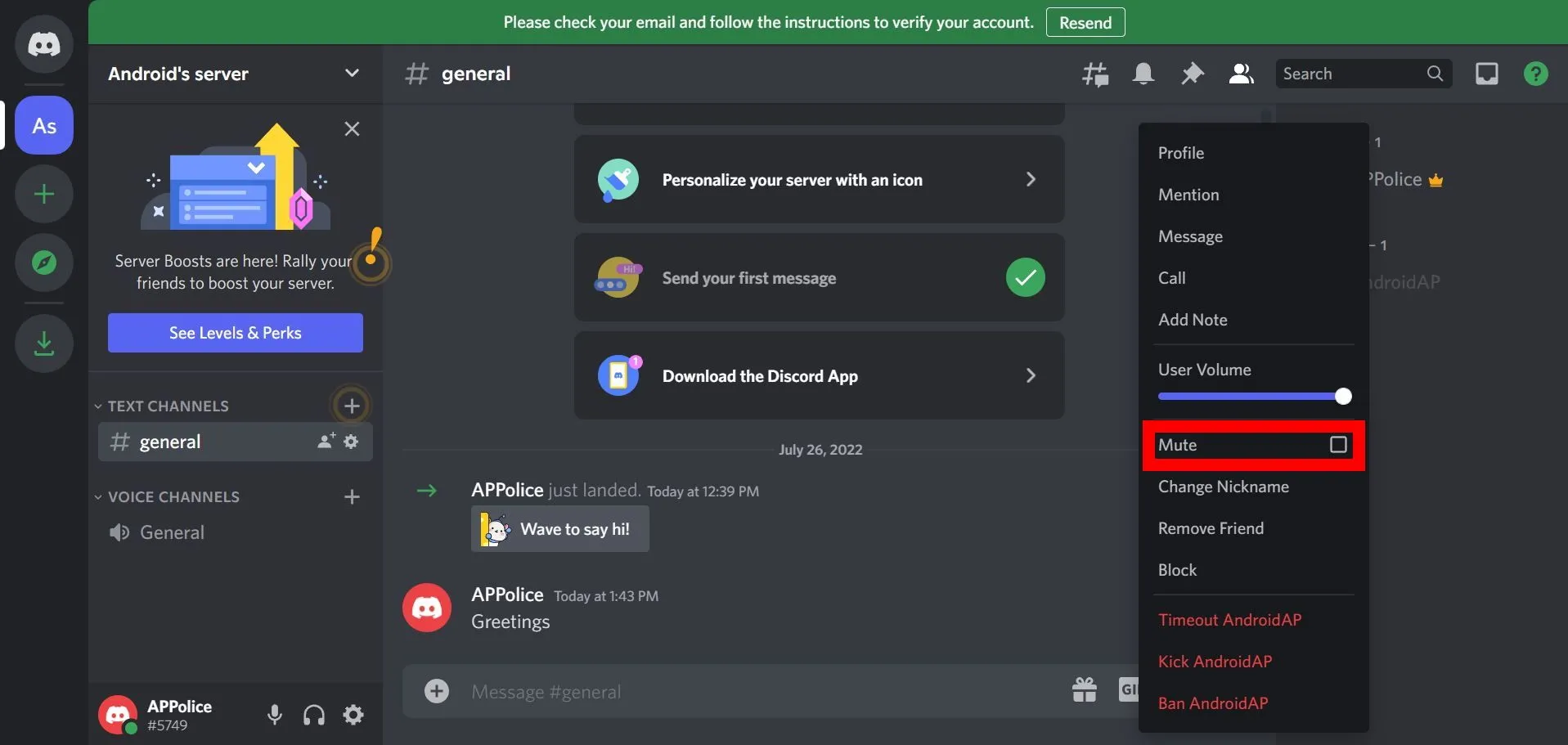 Menu tùy chọn khi nhấp chuột phải vào tên thành viên trong server Discord trên máy tính.