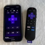 Thiết bị Roku Express 4K Plus và các remote điều khiển