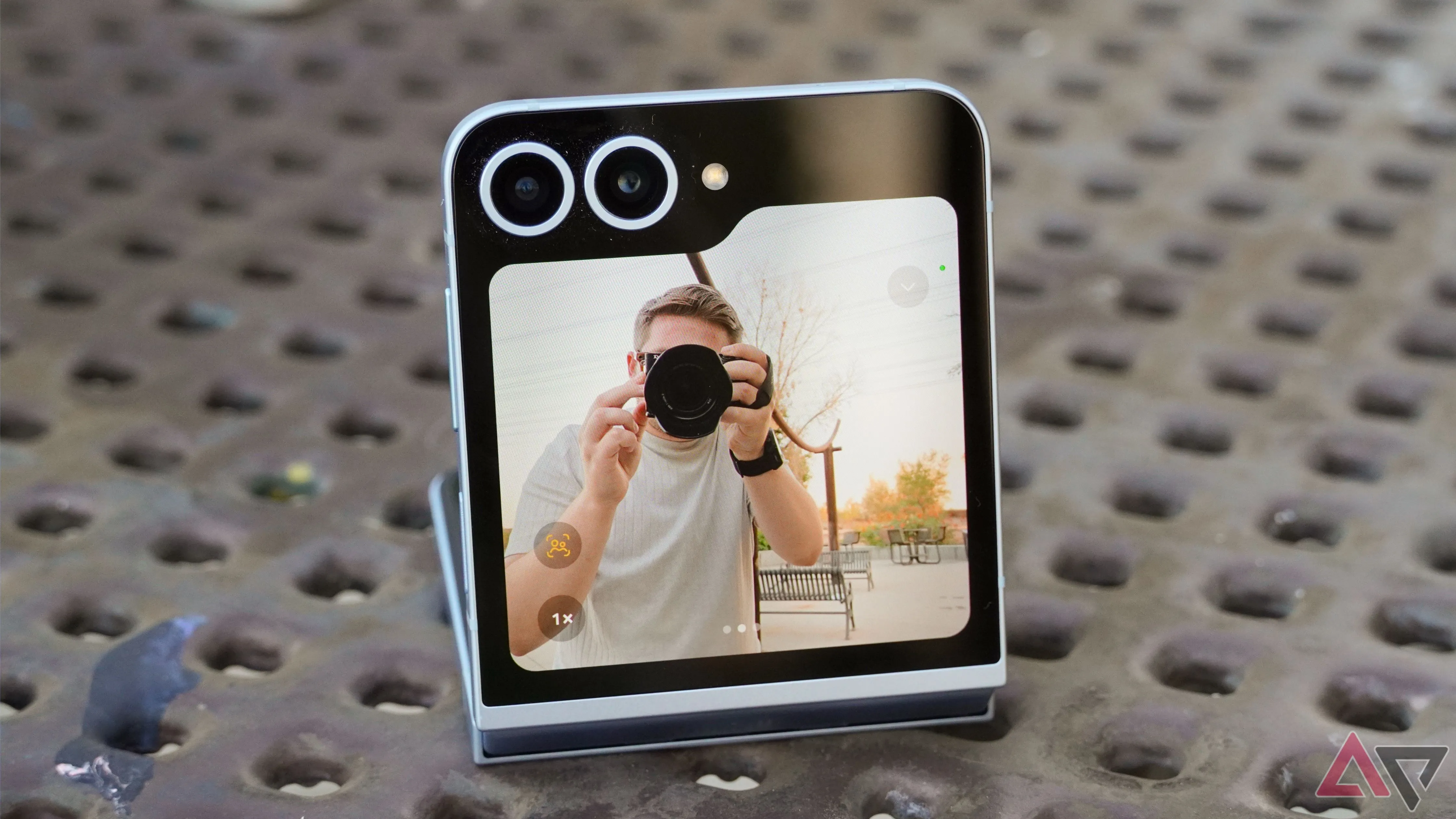 Tính năng camera trên Samsung Galaxy Z Flip 6