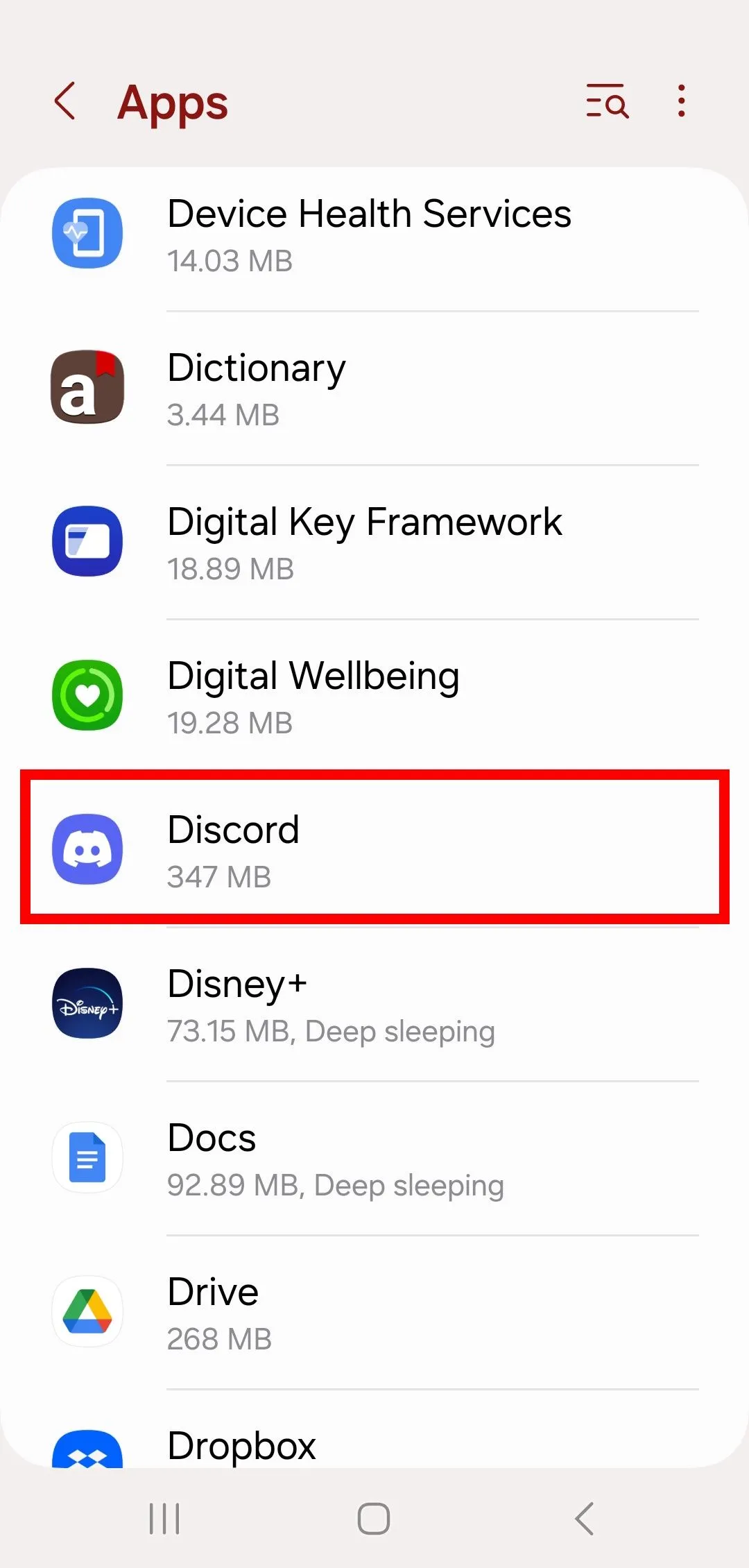 Trong danh sách Ứng dụng trên Android, tìm và chọn Discord để xem thông tin chi tiết ứng dụng.