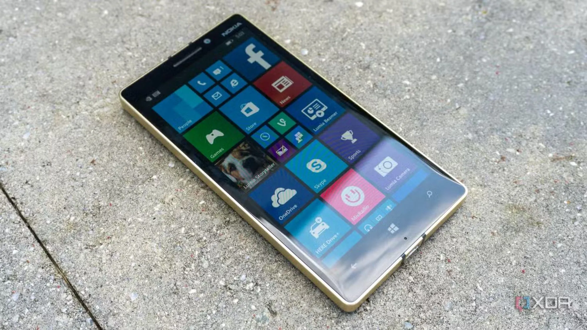 Điện thoại Nokia Lumia biểu tượng của hệ điều hành Windows 10 Mobile