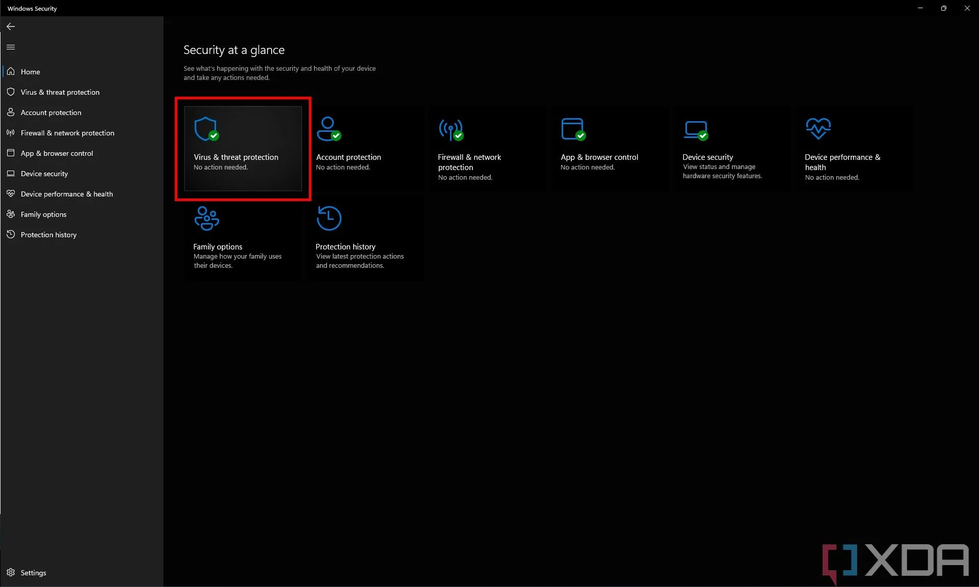 Giao diện ứng dụng Bảo mật Windows với tùy chọn "Bảo vệ khỏi virus & mối đe dọa" được tô sáng