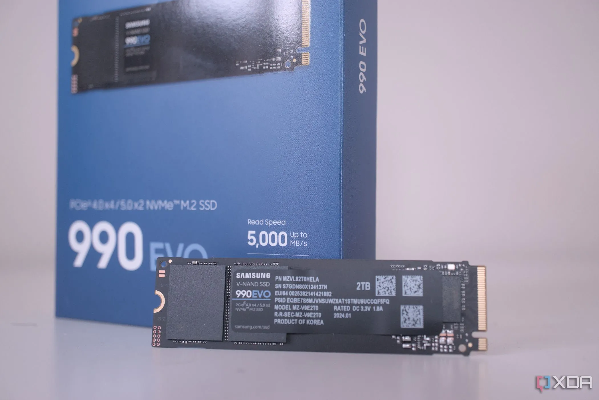 Hộp sản phẩm SSD Samsung 990 Evo