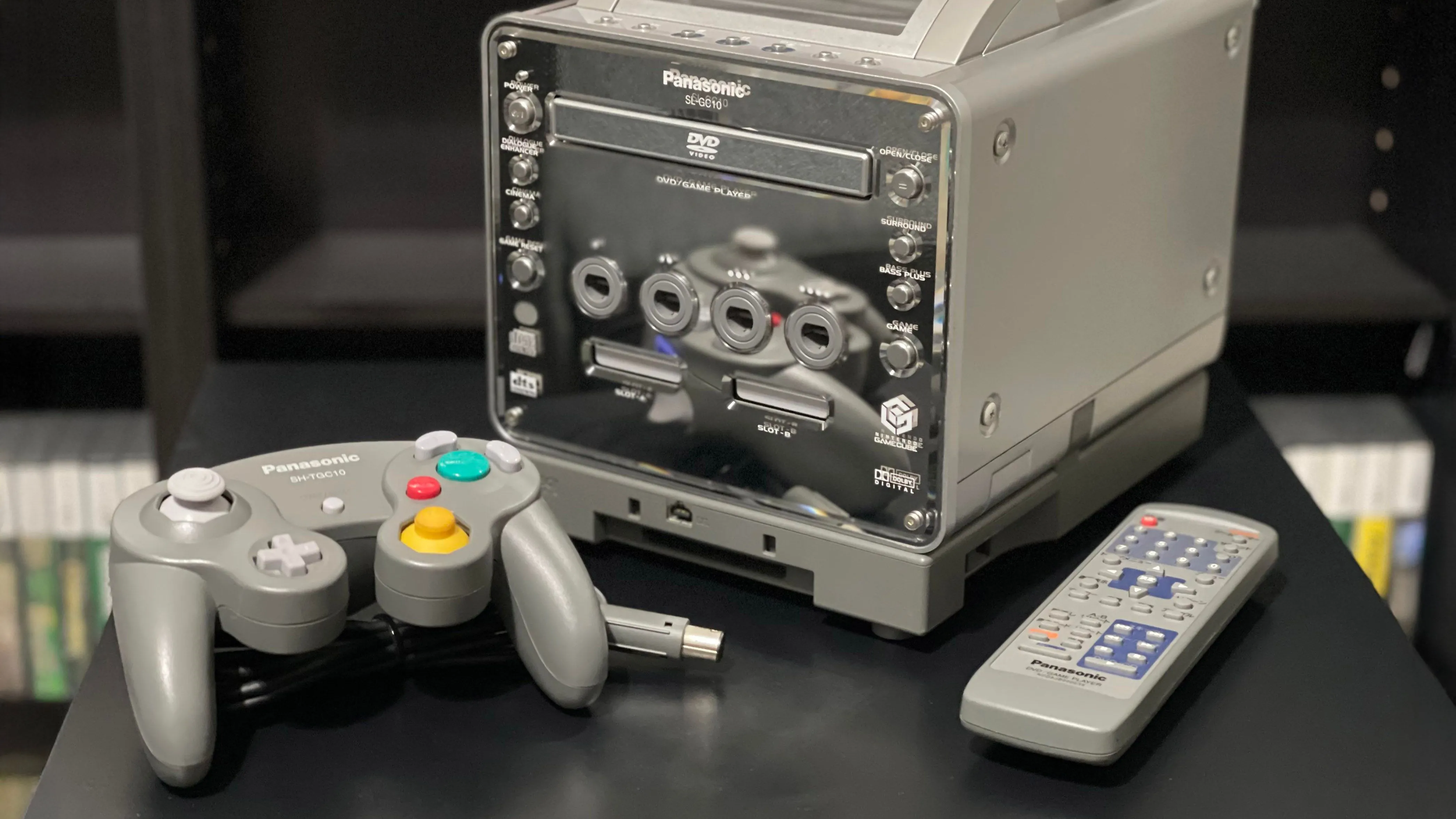 Máy chơi game Panasonic Q Nintendo GameCube với bộ phụ kiện