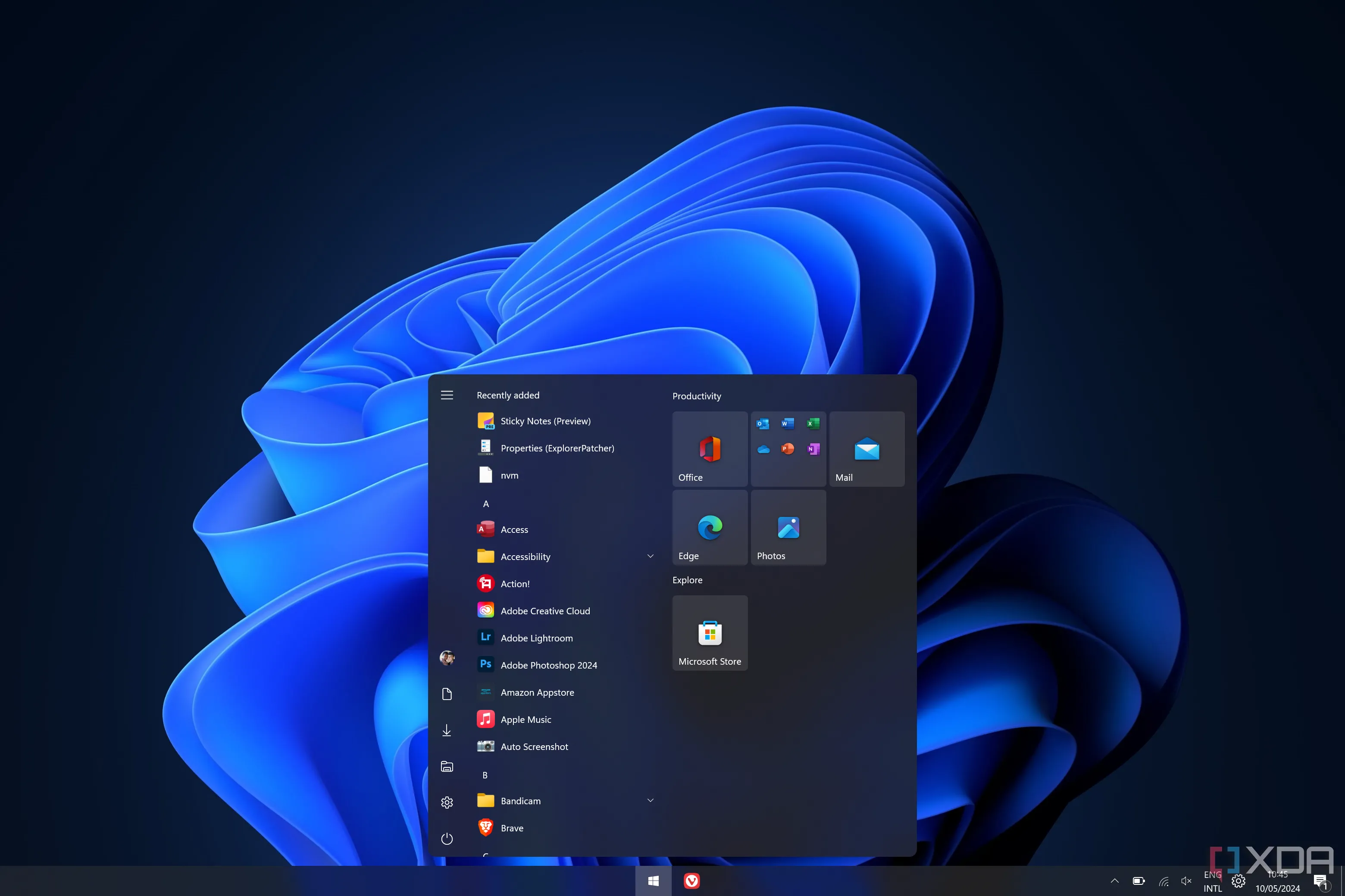 Thanh Taskbar và Start menu kiểu Windows 10 được khôi phục trên Windows 11 bằng ExplorerPatcher