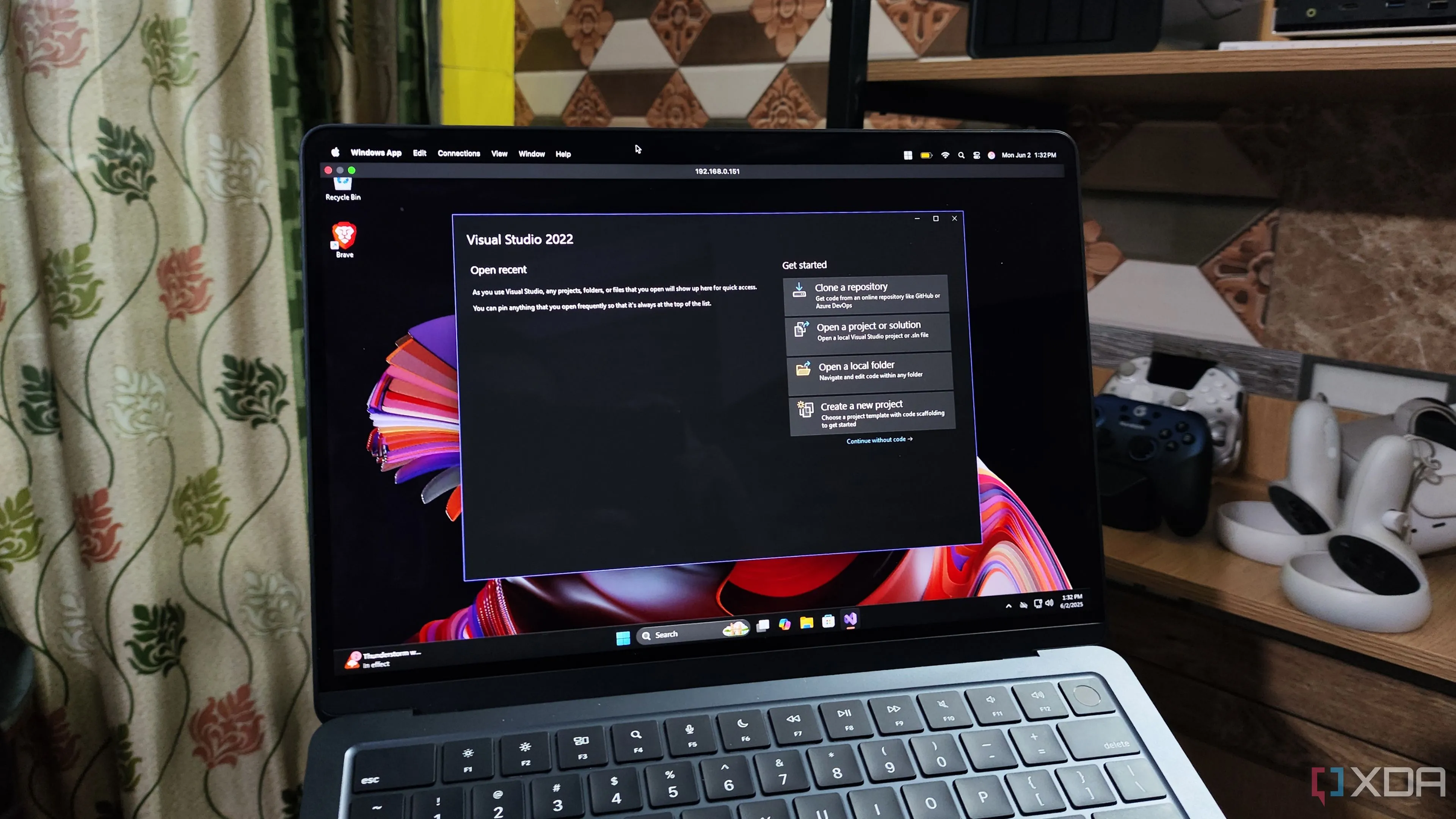 Truy cập máy ảo Windows 11 từ MacBook thông qua ứng dụng từ xa, tối ưu cho môi trường phát triển lập trình.