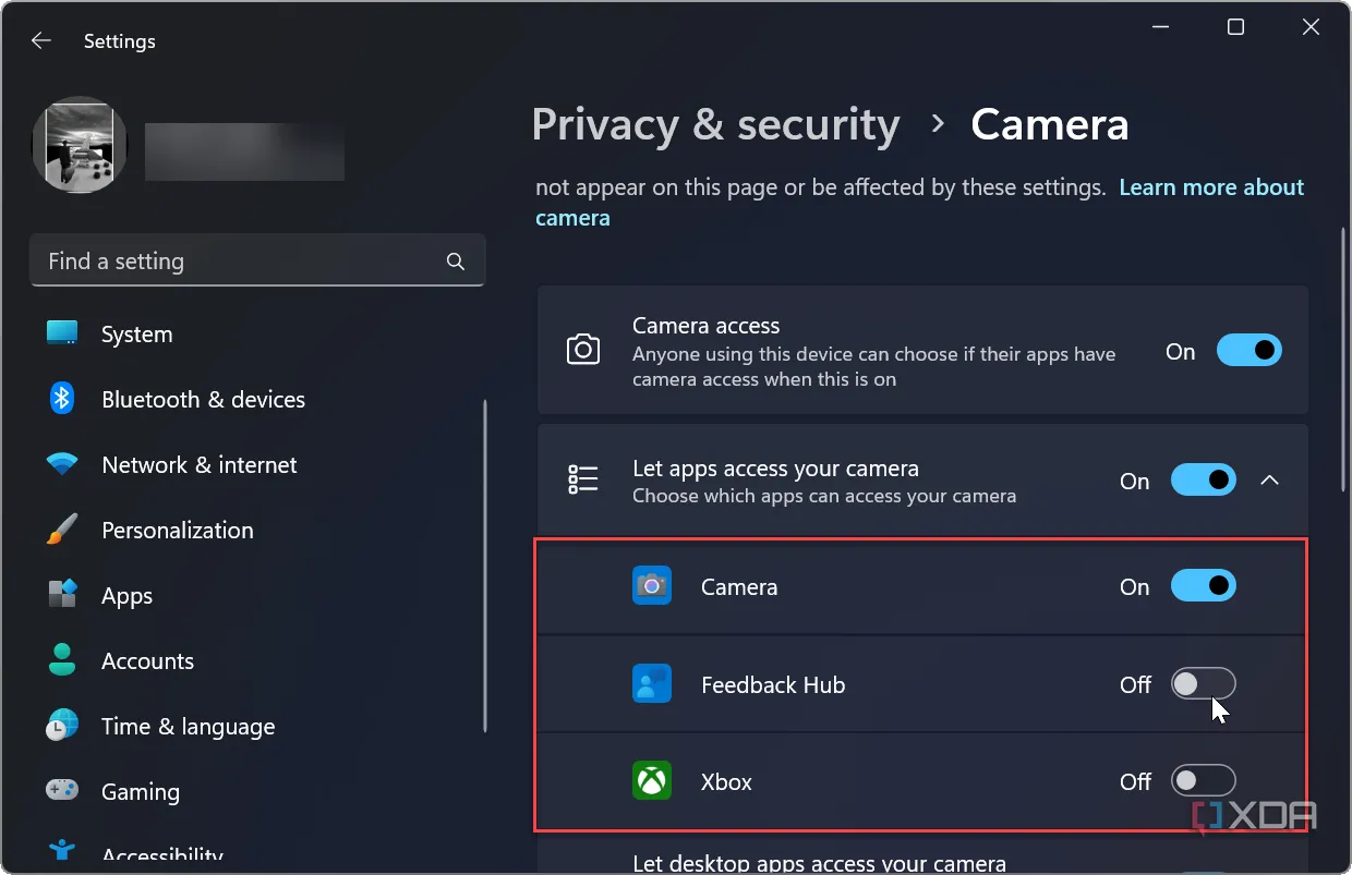 Ảnh chụp màn hình cài đặt Windows 11 hiển thị cách tắt quyền truy cập webcam của ứng dụng