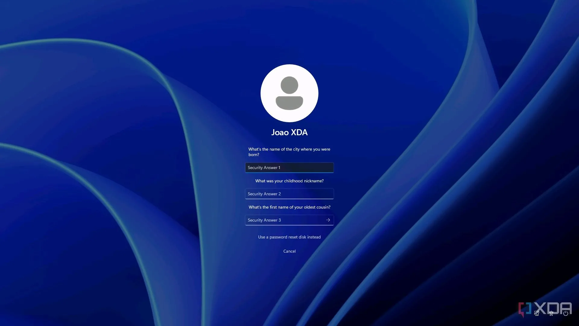 Ảnh chụp màn hình quy trình đặt lại mật khẩu cho tài khoản cục bộ trên Windows 11, minh họa việc quản lý mật khẩu hệ thống.