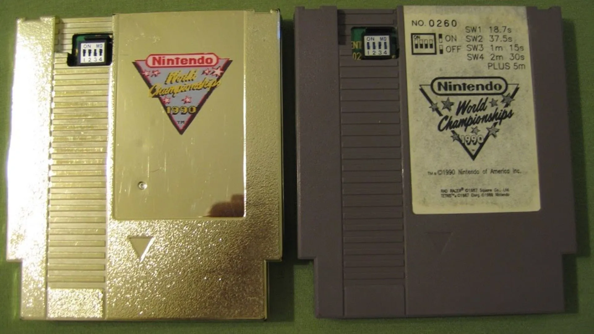 Băng game Nintendo World Championships phiên bản vàng và tiêu chuẩn