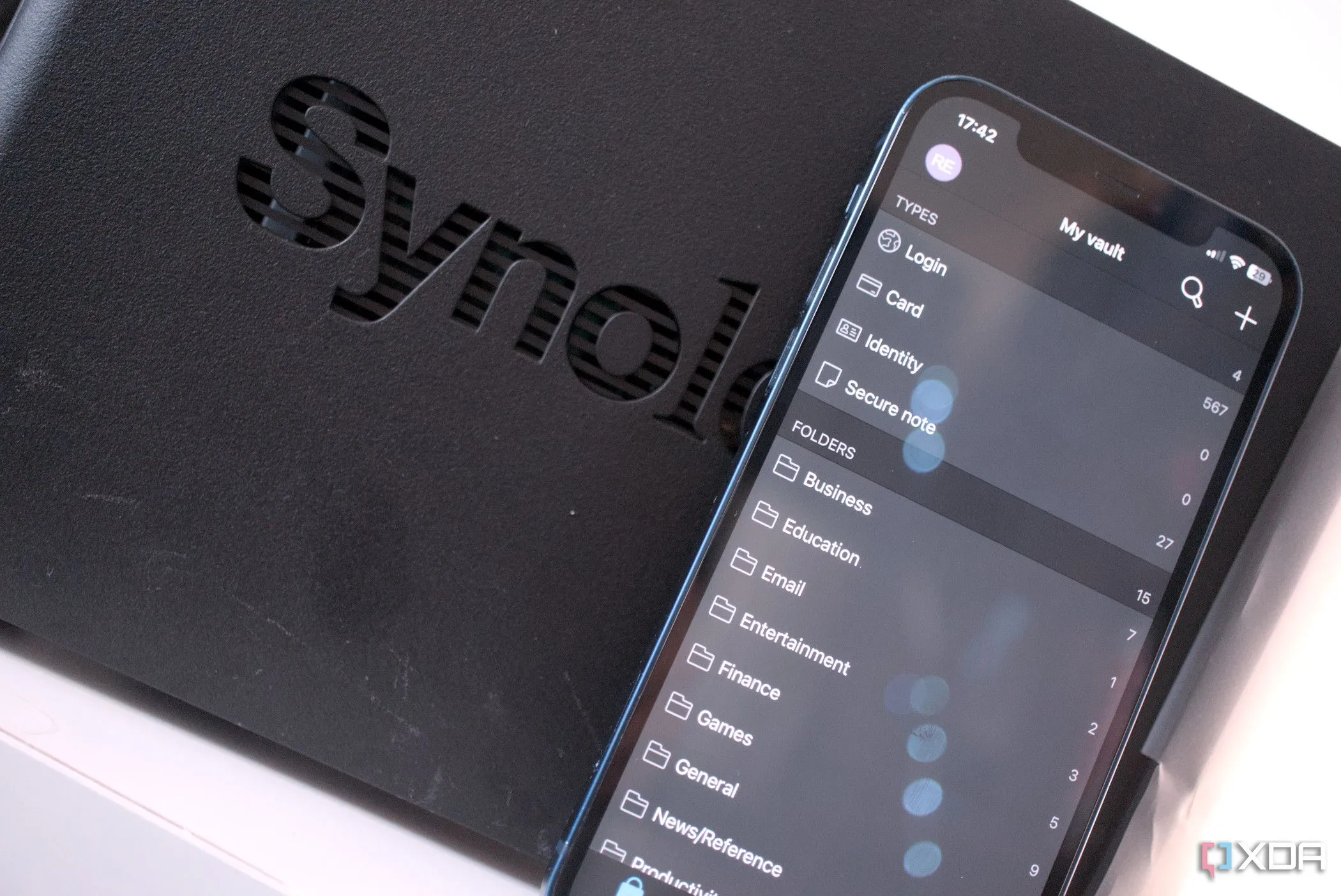 Bitwarden hoạt động với NAS Synology