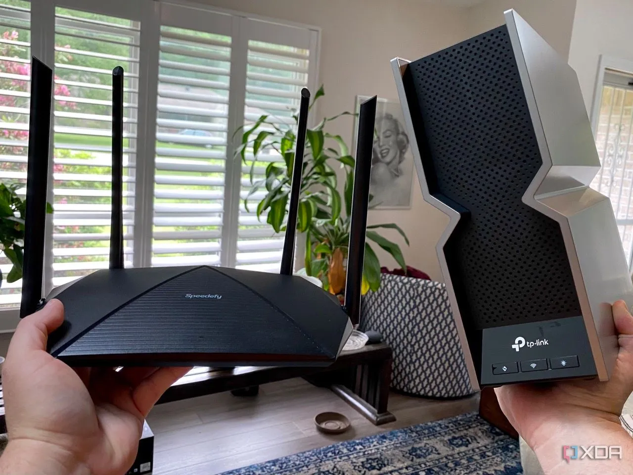 Bộ định tuyến Wi-Fi 6 và Wi-Fi 7 cầm tay