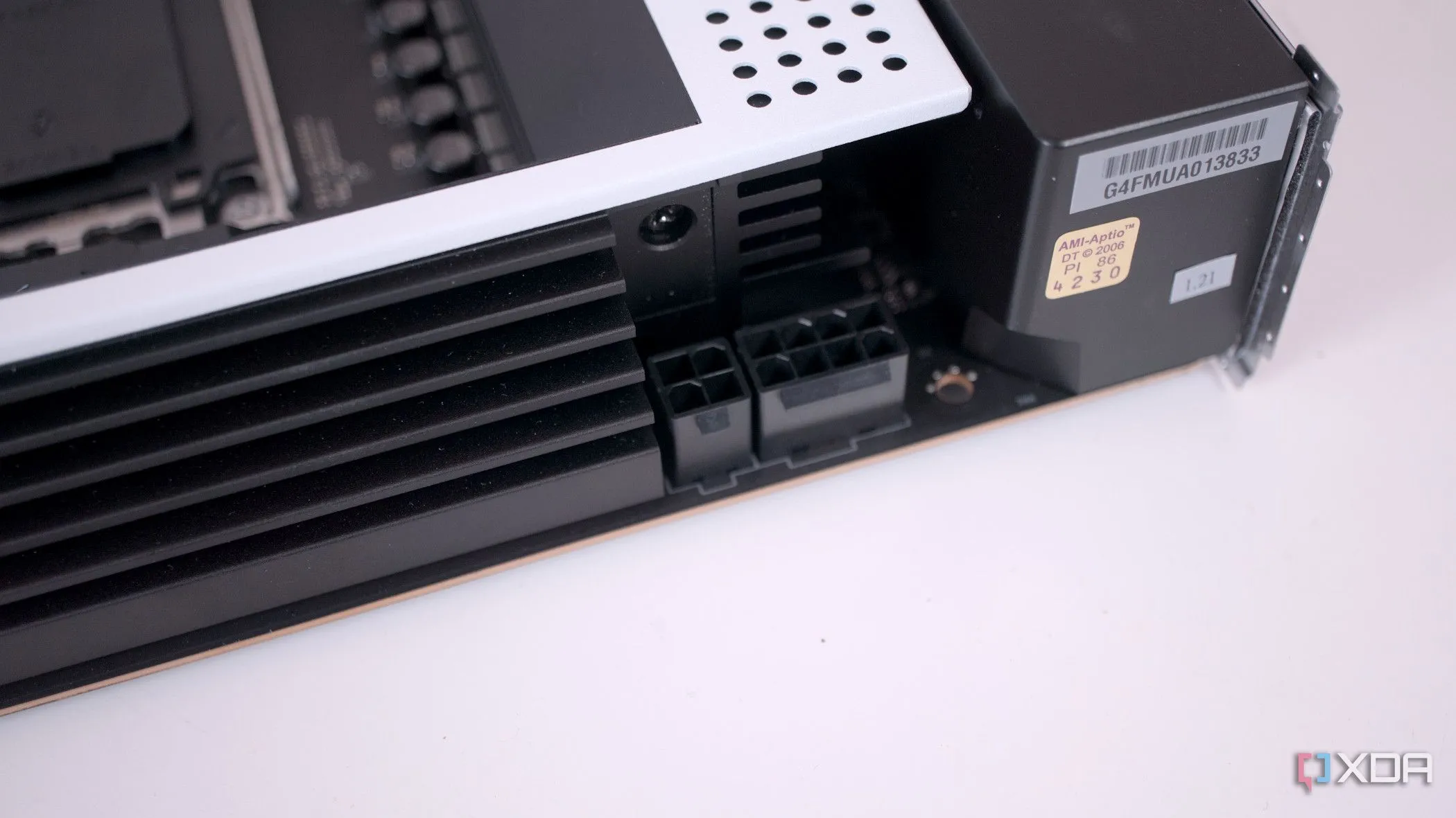 Bo mạch chủ NZXT N7 B650E với khu vực cấp nguồn cho CPU