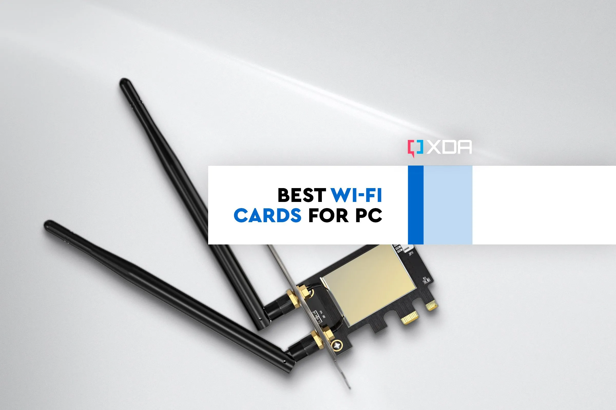 Các loại card Wi-Fi PCIe khác nhau được sắp xếp trên bề mặt