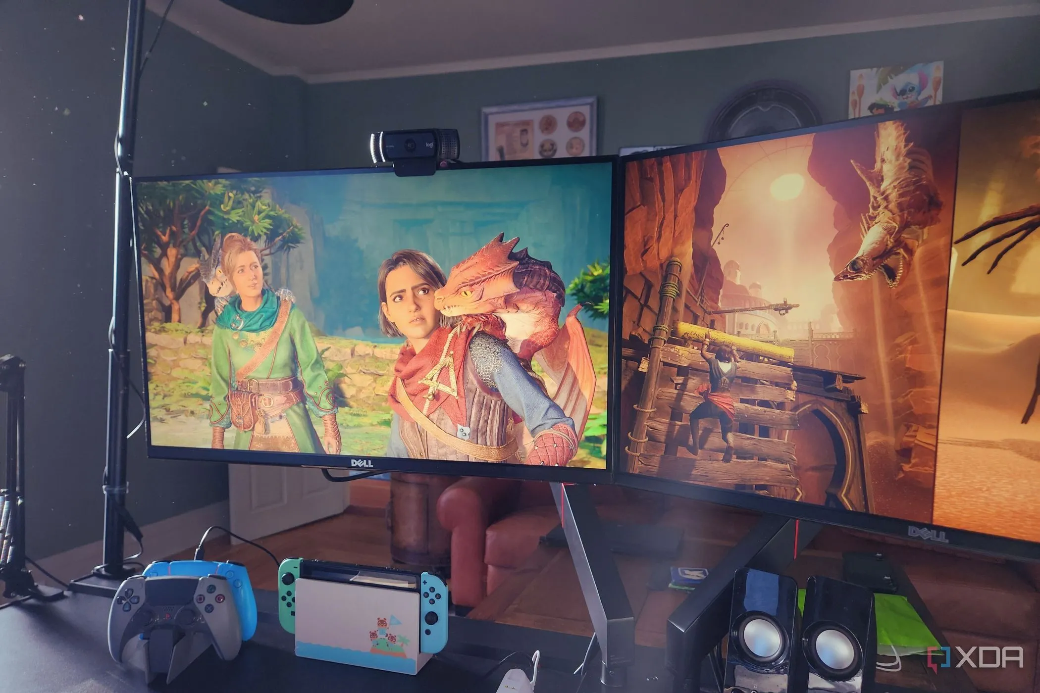 Các nhân vật game phong cách hoạt hình đang phản ứng với hình ảnh rồng trên màn hình máy tính, gợi ý về một trò chơi co-op