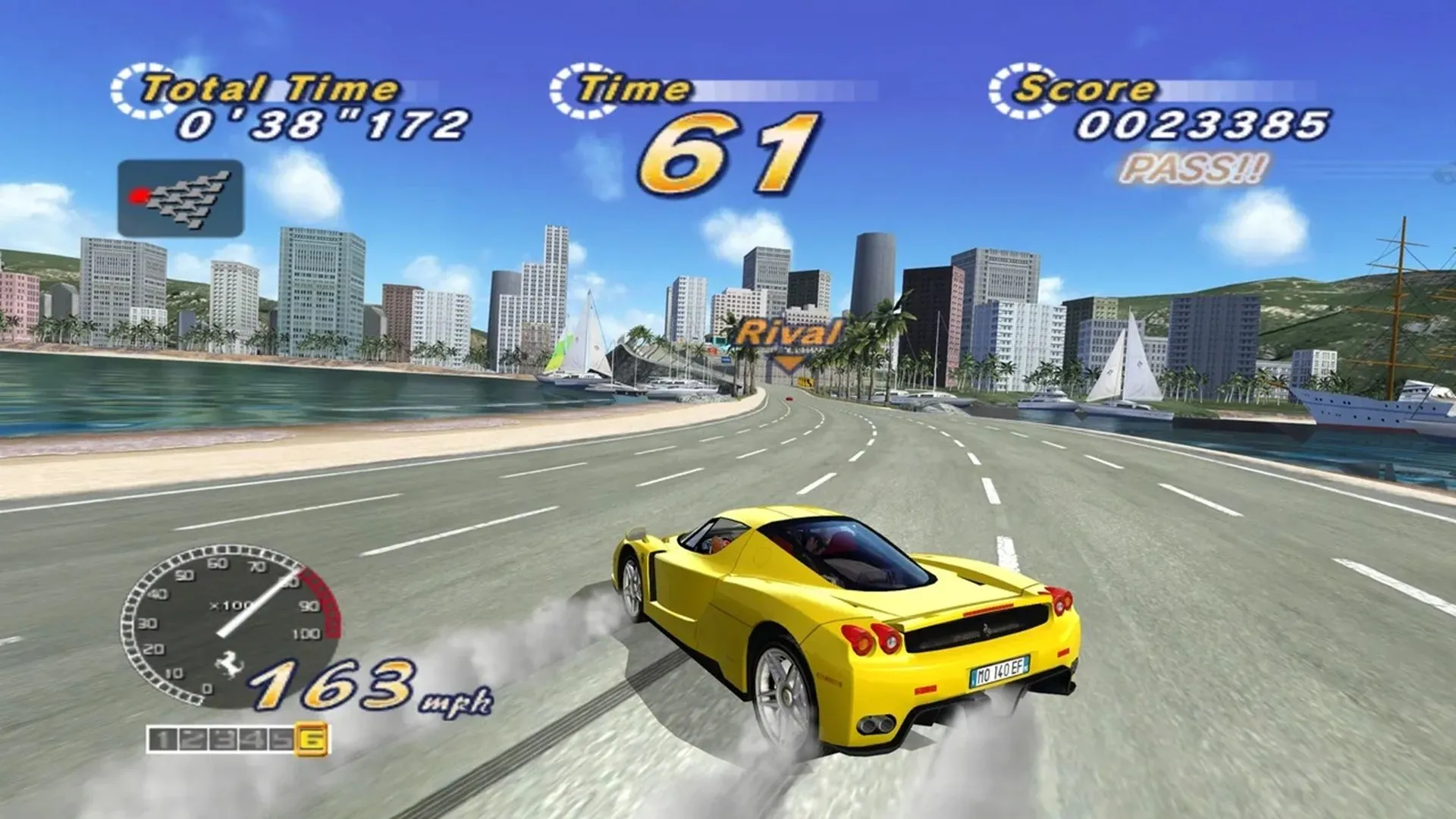 Cảnh gameplay của tựa game đua xe OutRun 2006: Coast 2 Coast trên Xbox