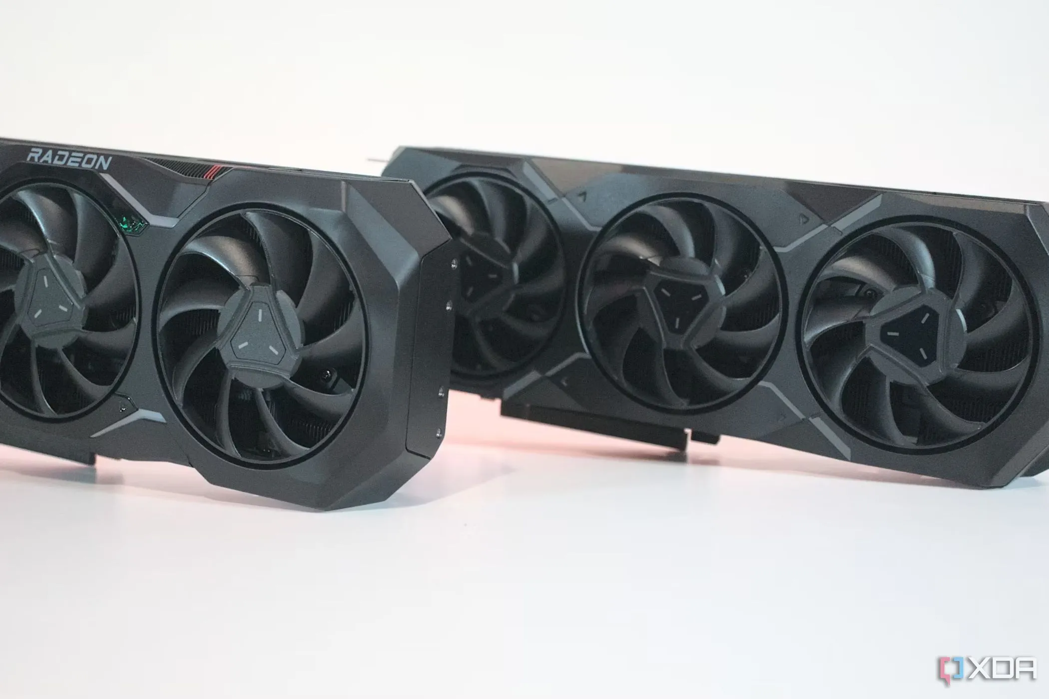 Card đồ họa AMD Radeon RX 7900 XTX