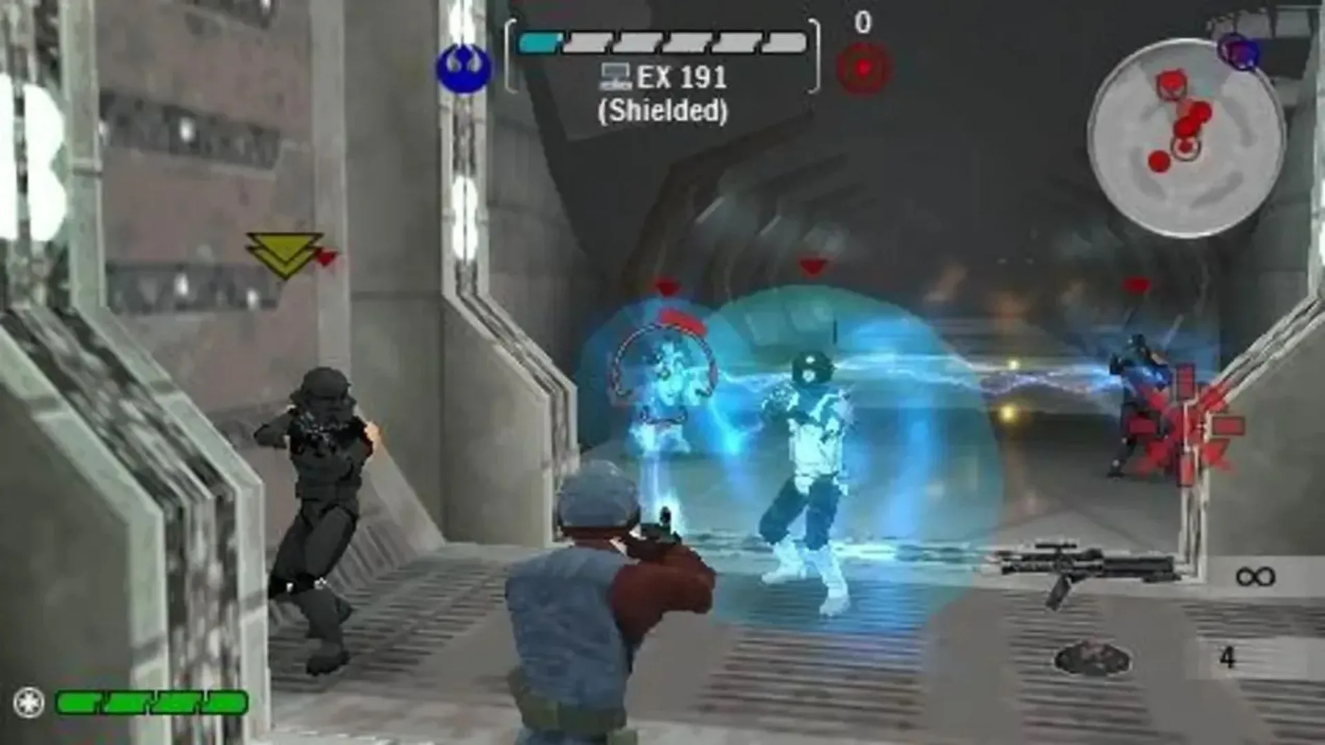 Chiến trường rực lửa trong Star Wars Battlefront: Renegade Squadron, nơi người chơi có thể tùy chỉnh lính và tham gia multiplayer trên PSP.
