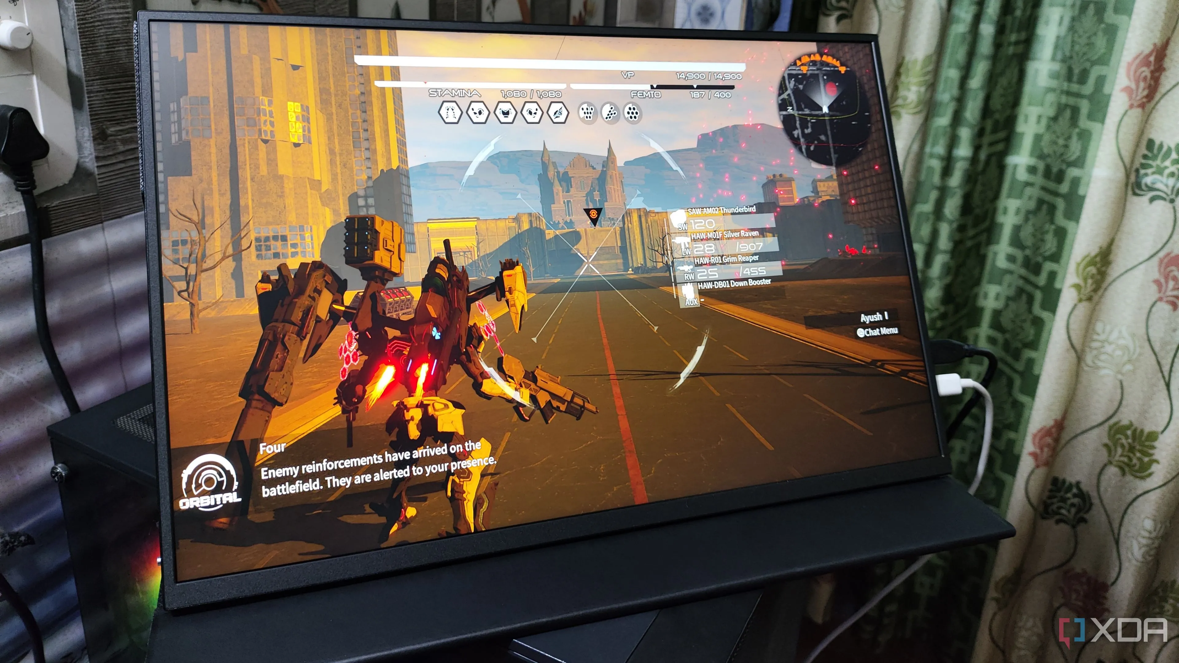 Chơi game Daemon X Machina trên màn hình di động Uperfect UGame K118