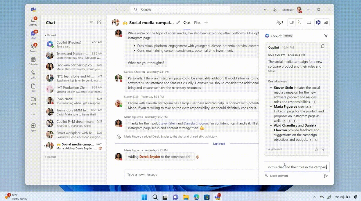 Giao diện chat Microsoft Teams minh họa tính năng biểu tượng cảm xúc đa dạng