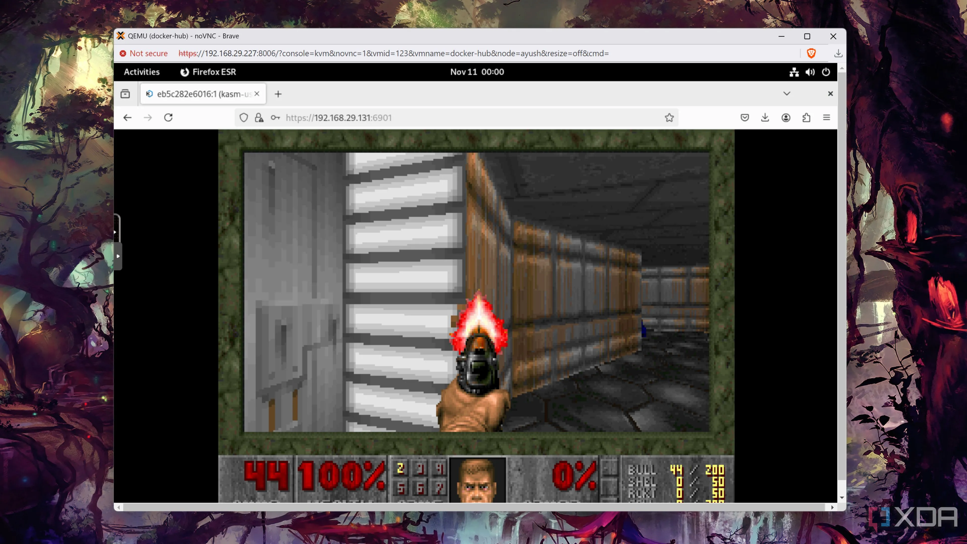 Giao diện chơi game DOOM cổ điển với quái vật và vũ khí