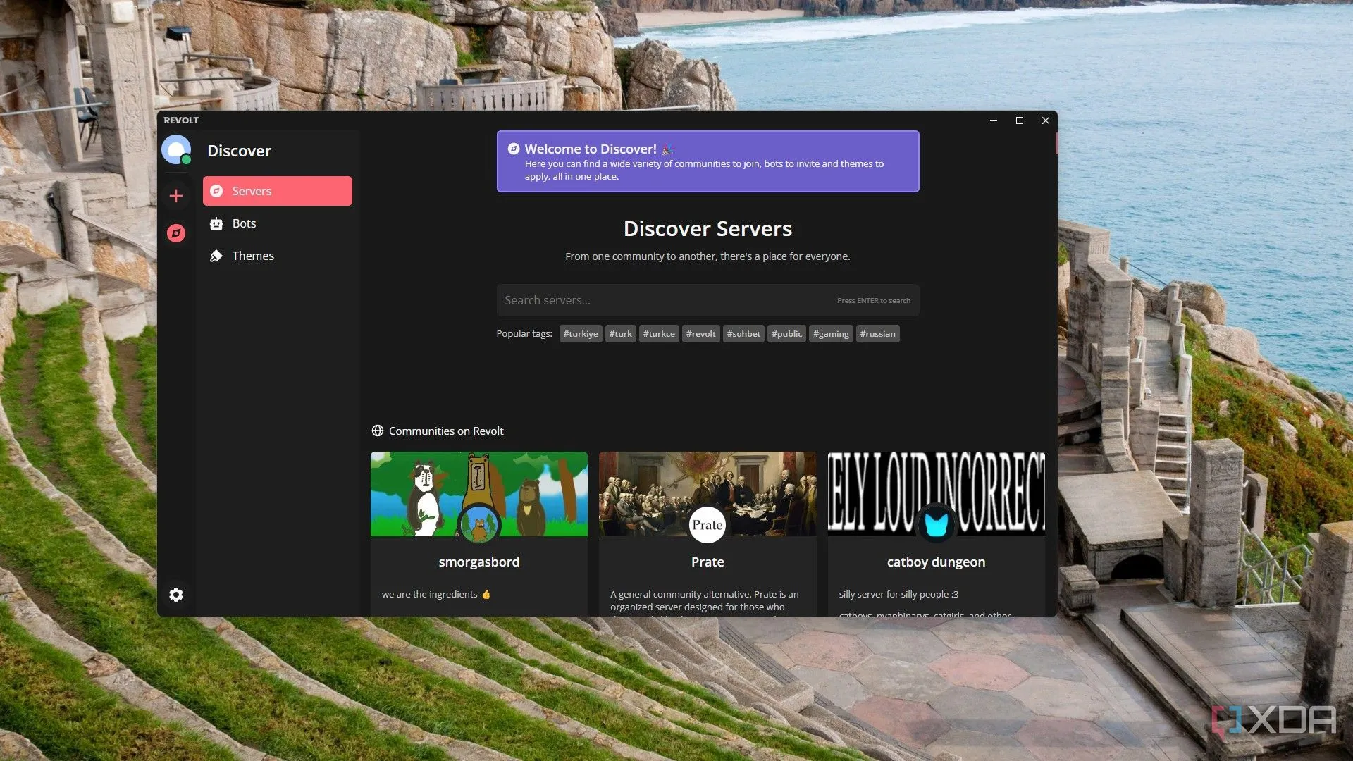 Giao diện chọn máy chủ trong ứng dụng Revolt, minh họa việc lựa chọn server gần để giảm ping