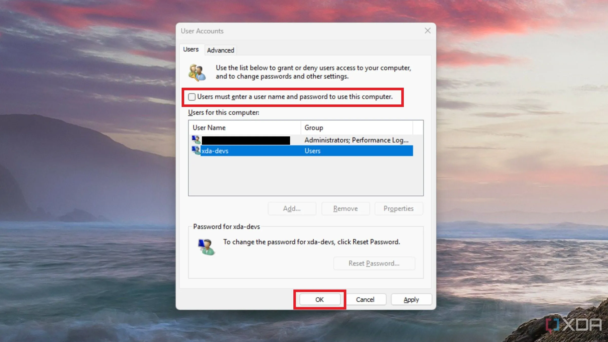 Giao diện công cụ netplwiz trong Windows, tùy chọn bỏ yêu cầu mật khẩu khi đăng nhập được tô sáng