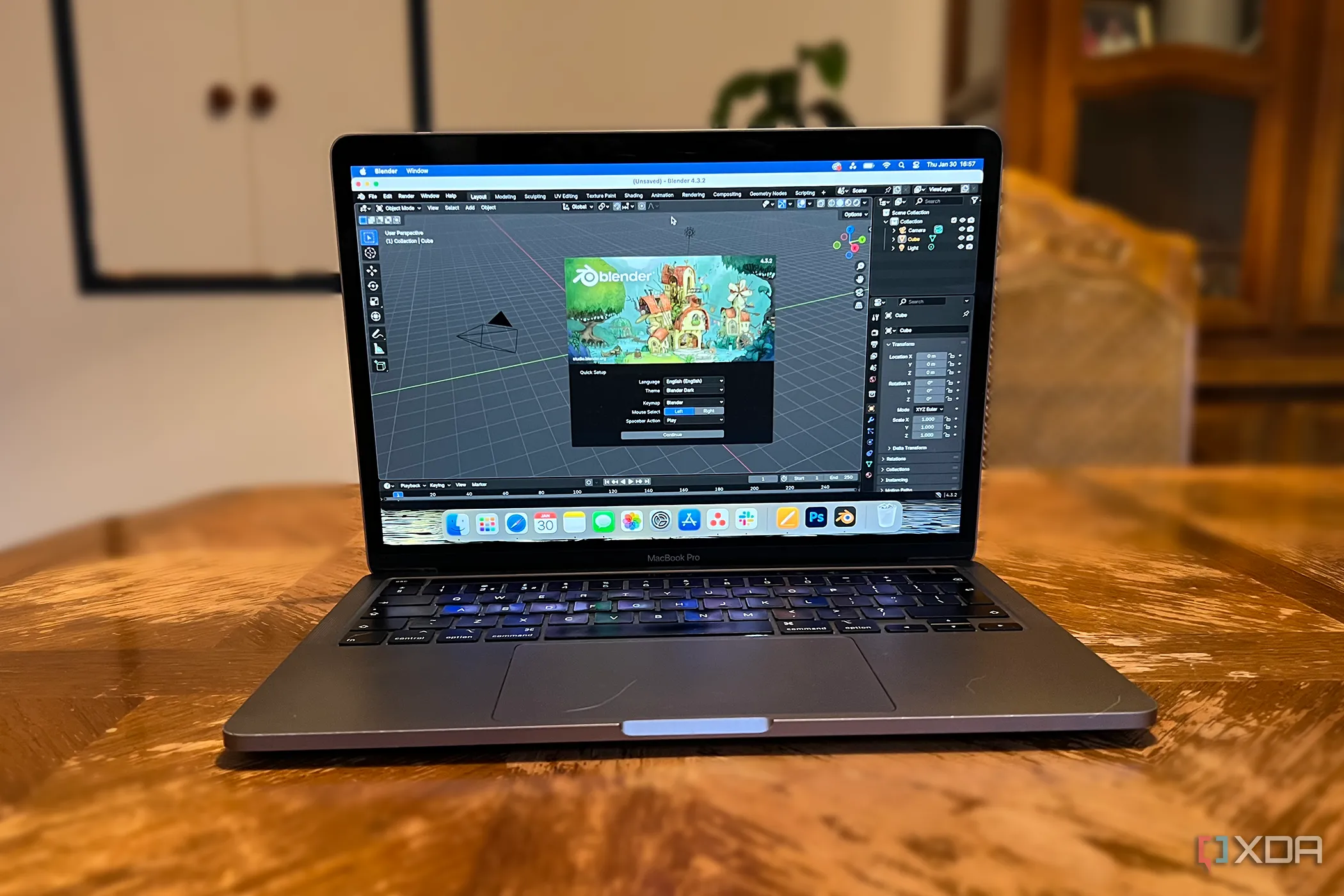 Giao diện phần mềm Blender chạy trên MacBook, hỗ trợ thiết kế 3D