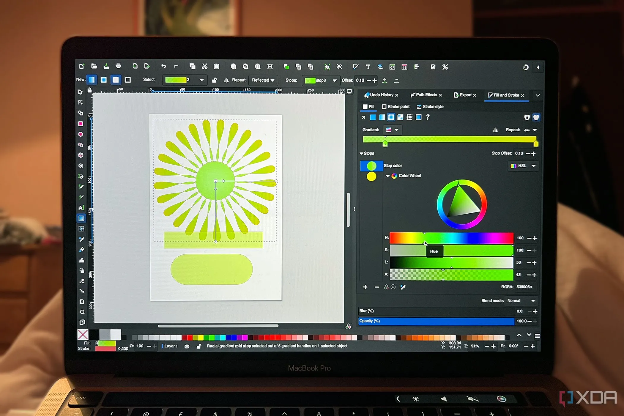 Giao diện phần mềm Inkscape đang hoạt động trên MacBook, cho thấy cấu trúc phức tạp hơn so với Vectorpea