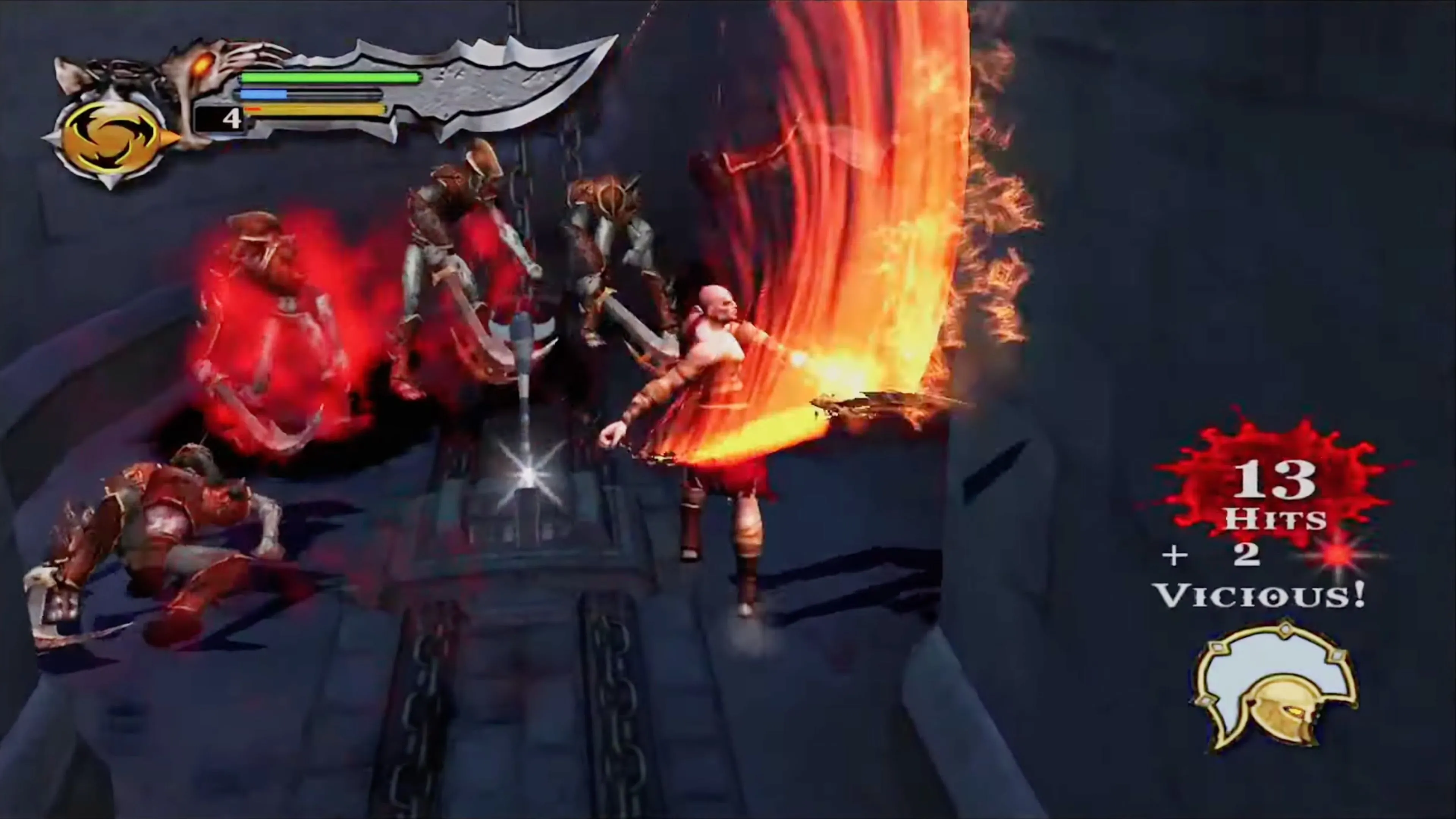 Kratos trong God of War (2005) đang tấn công quái vật
