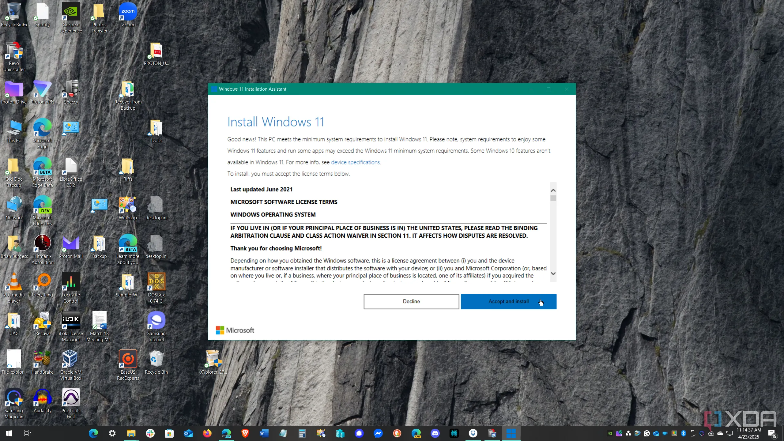 Màn hình bắt đầu cài đặt Windows 11 trên Windows 10 thông qua Installation Assistant