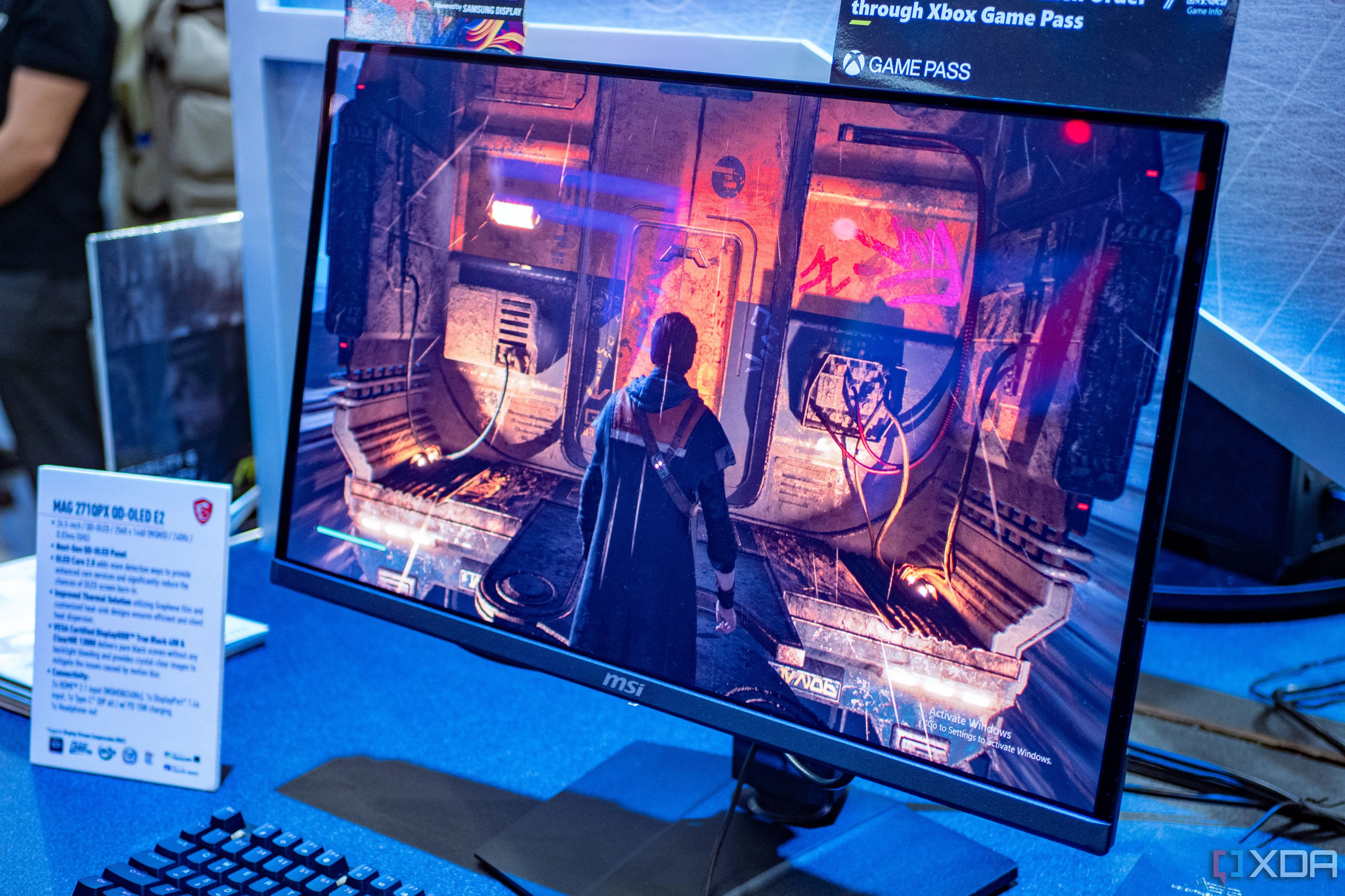 Màn hình MSI MAG 271QPX QD-OLED E2 tại sự kiện Computex, biểu tượng cho xu hướng màn hình OLED hiện nay