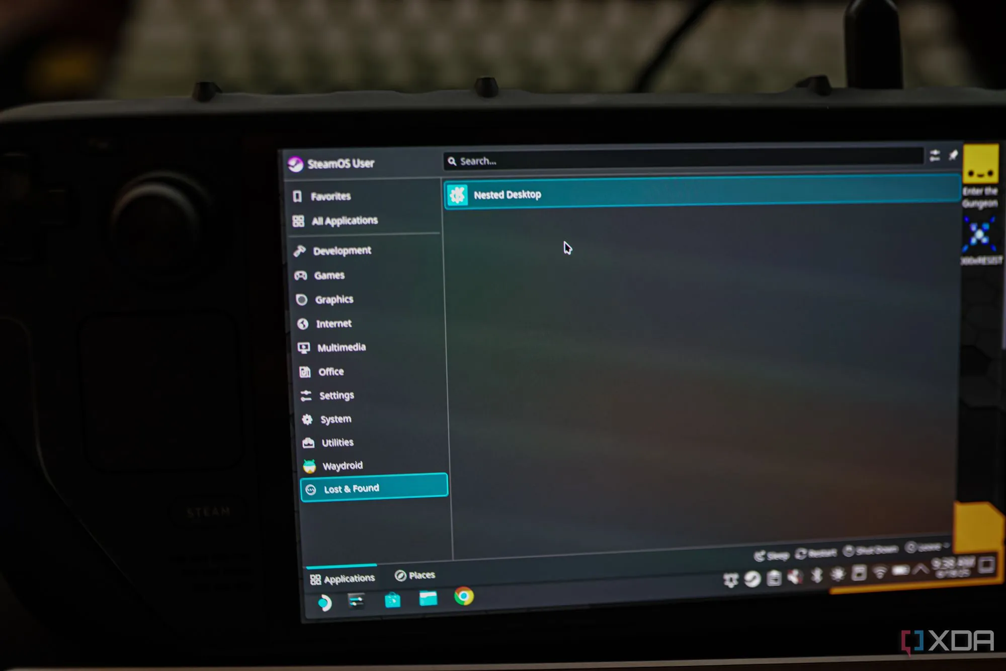 Màn hình Steam Deck hiển thị giao diện Android TV qua Waydroid, minh họa khả năng đa nhiệm của Nested Desktop.