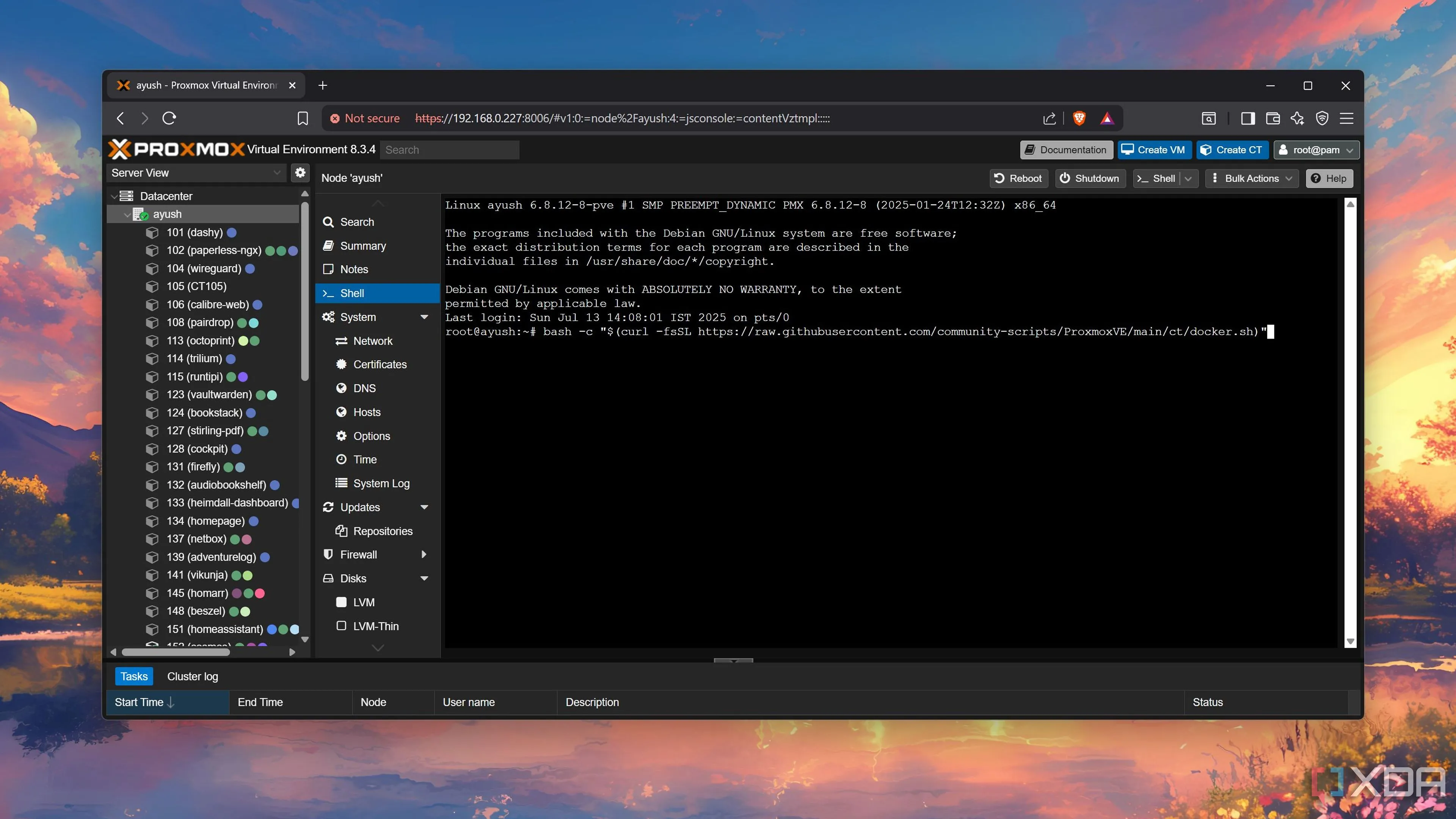 Màn hình terminal hiển thị quá trình cài đặt container Linux (LXC) trên Proxmox, ví dụ Debian