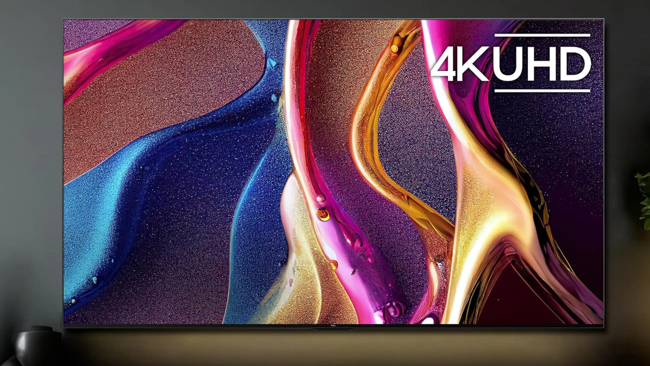 Màn hình TV TCL Q7 QLED 4K 85 inch hiển thị hình ảnh sắc nét, màu sắc sống động, tối ưu trải nghiệm xem phim và chơi game