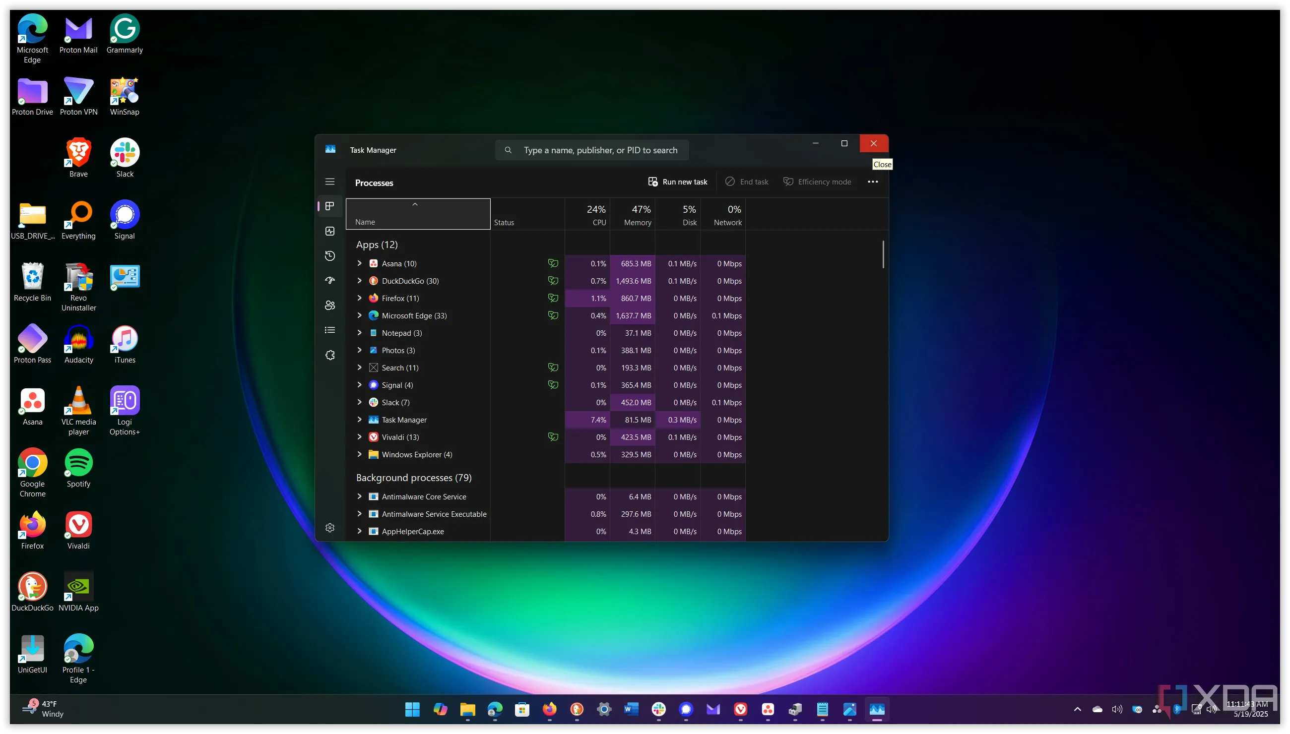 Màn hình Windows 11 minh họa cách đóng ứng dụng bằng Task Manager để giải phóng bộ nhớ RAM