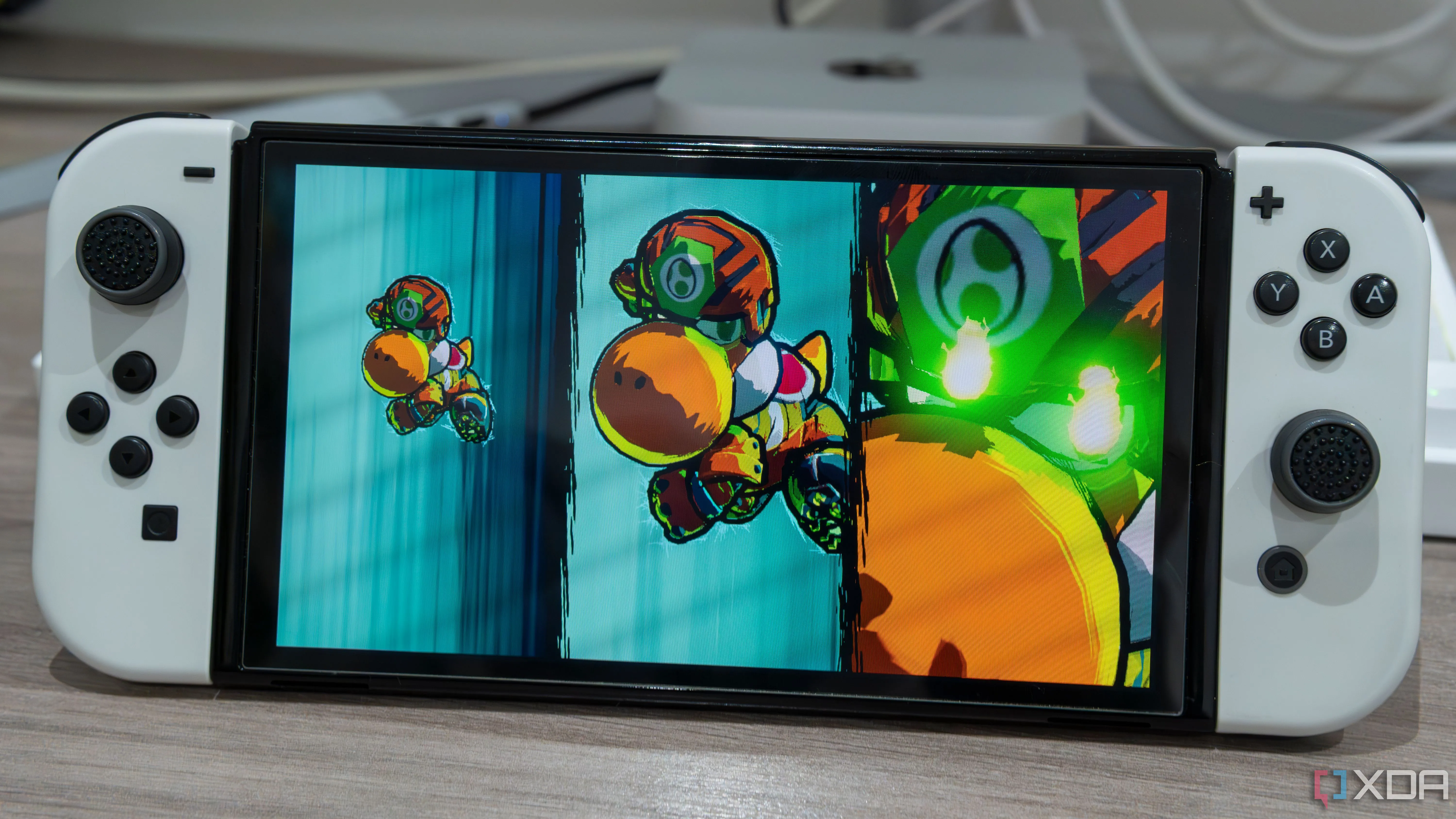 Máy Nintendo Switch OLED đang chạy game Mario Strikers Battle League