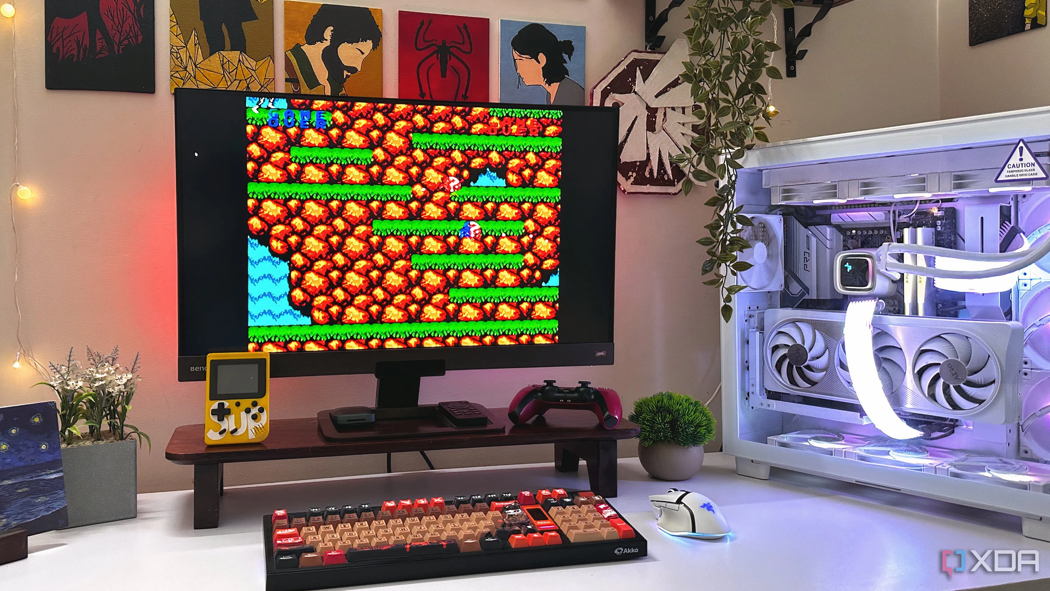 Máy tính chơi game hiển thị trò Contra 1987, minh họa giả lập game retro trên PC