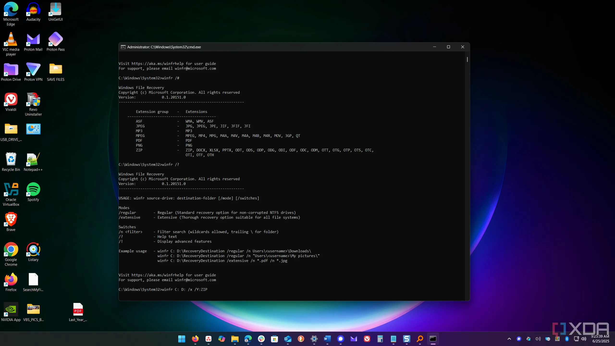 Menu trợ giúp của Windows File Recovery hiển thị danh sách các đuôi tệp tin được hỗ trợ và các tùy chọn lệnh