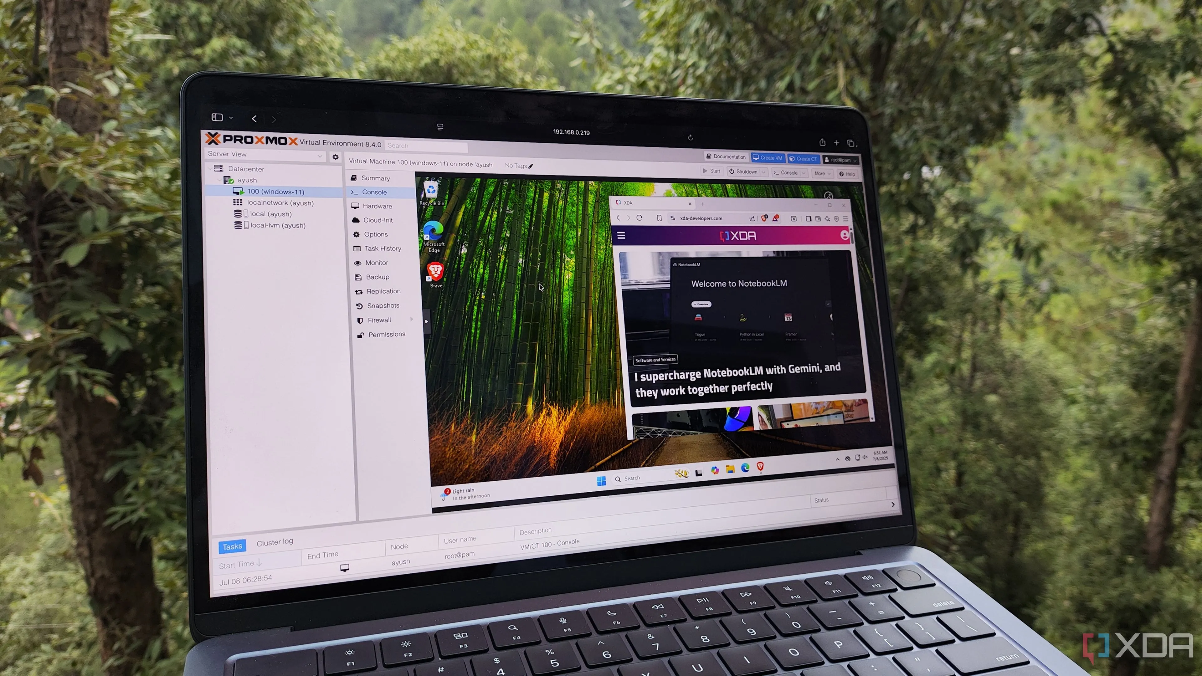 Mô phỏng máy ảo Windows 11 Beta Dev Channel đang chạy