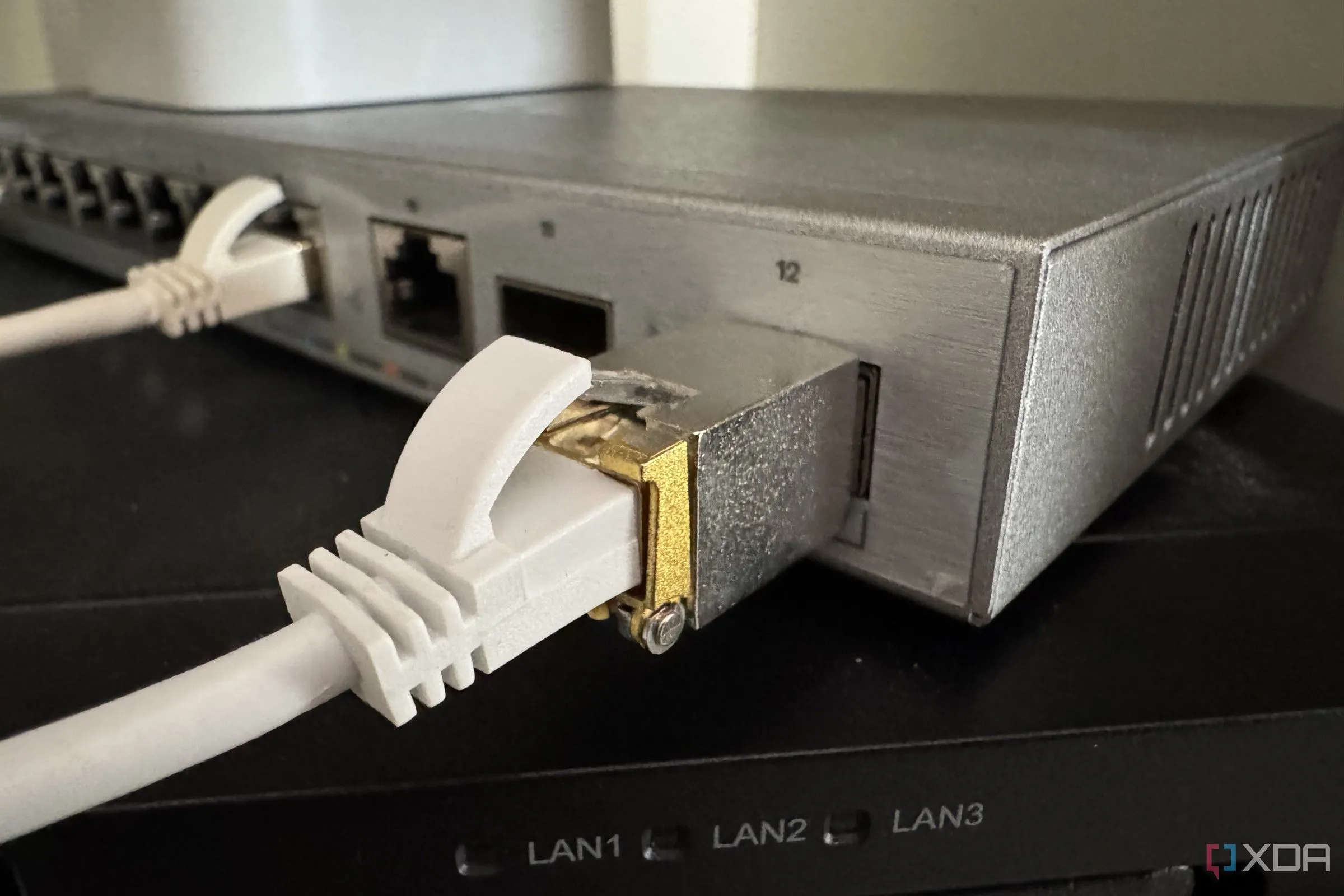Module thu phát 10GBase-T SFP+ SF45 cắm vào switch mạng