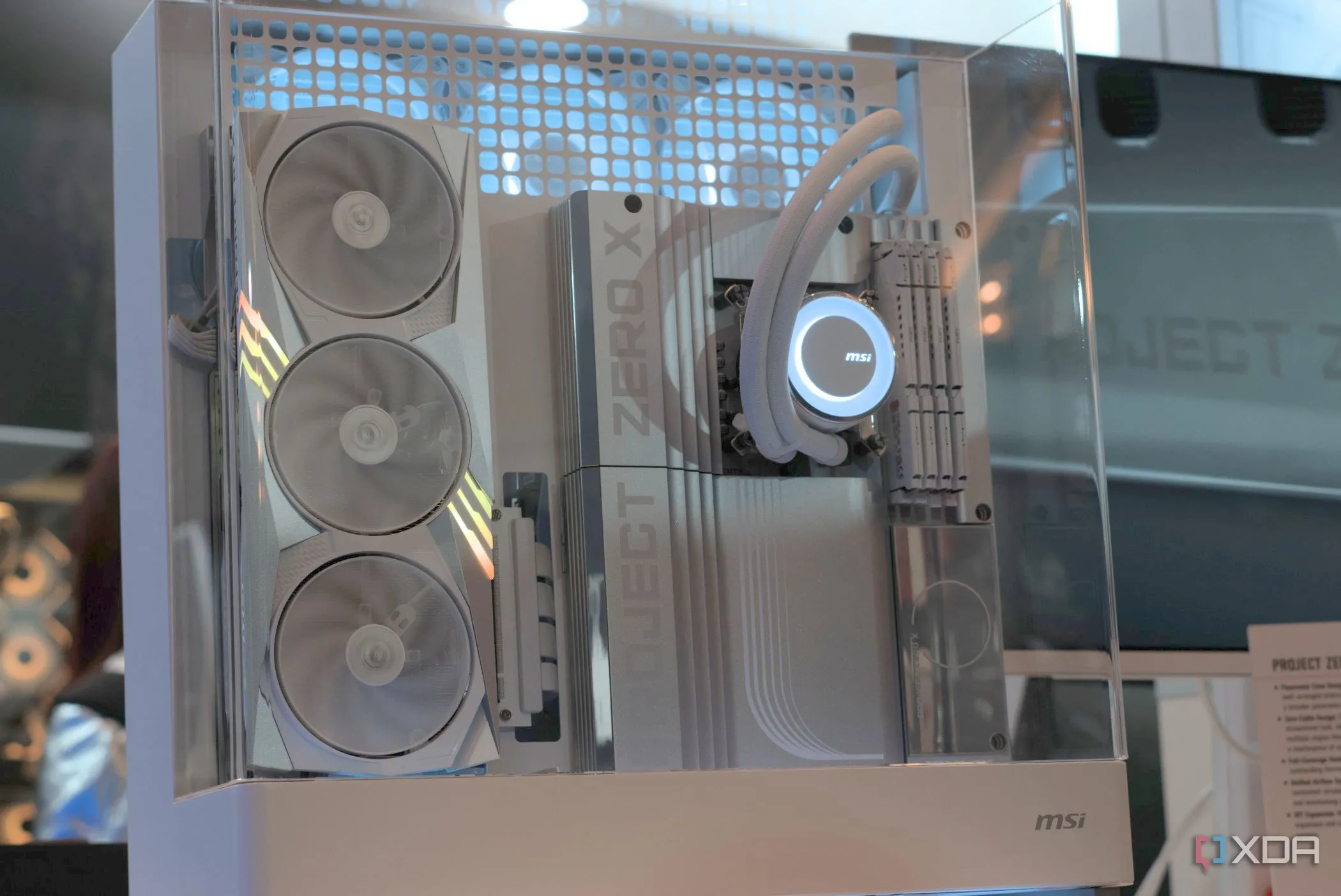 MSI Project Zero X CES 2025 – Một mẫu PC gaming với thiết kế ấn tượng và thẩm mỹ cao