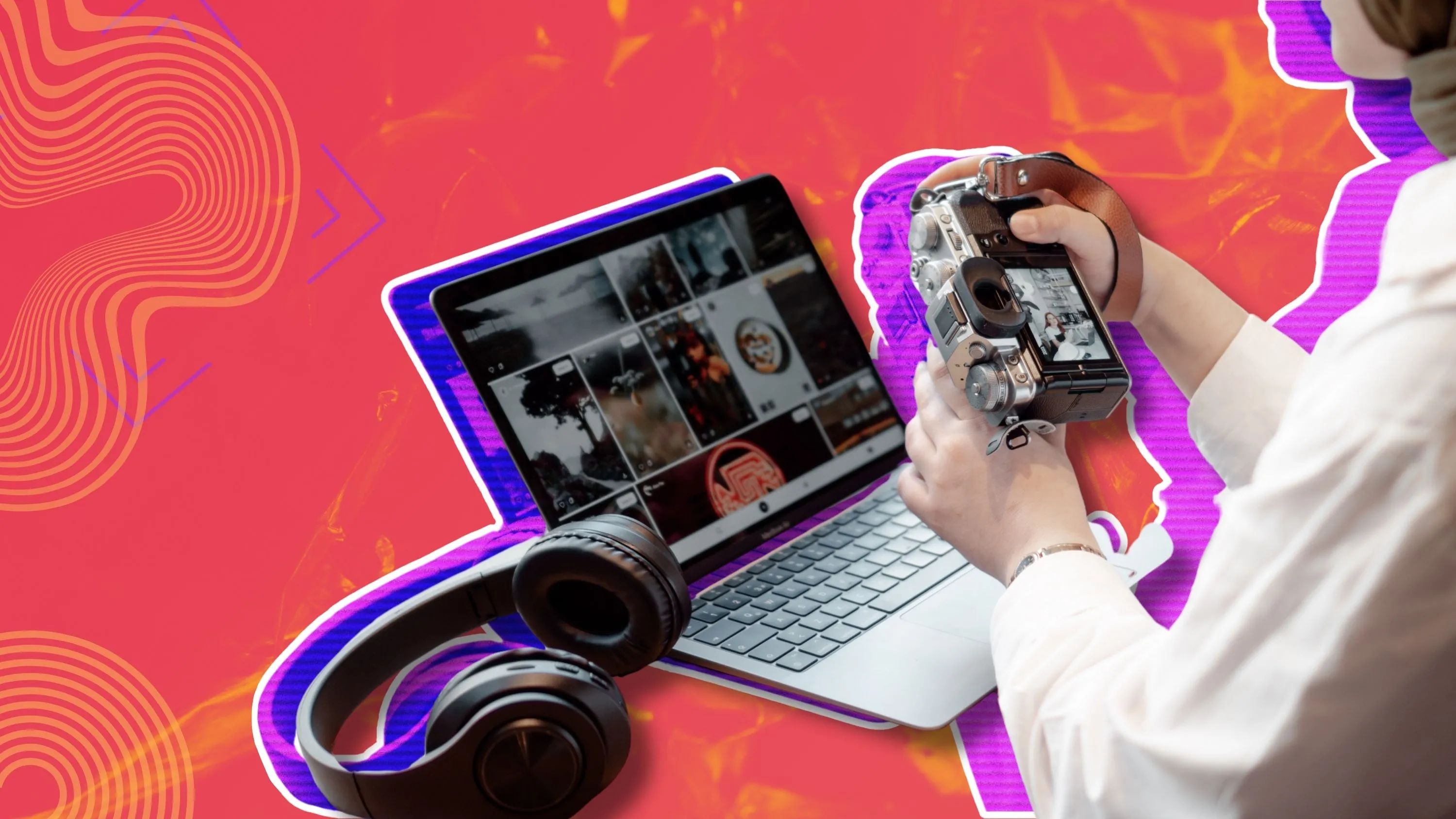 Người dùng đang xem lại ảnh trên máy ảnh kỹ thuật số, bên cạnh laptop hiển thị thư viện ảnh, minh họa nhu cầu chỉnh sửa ảnh.